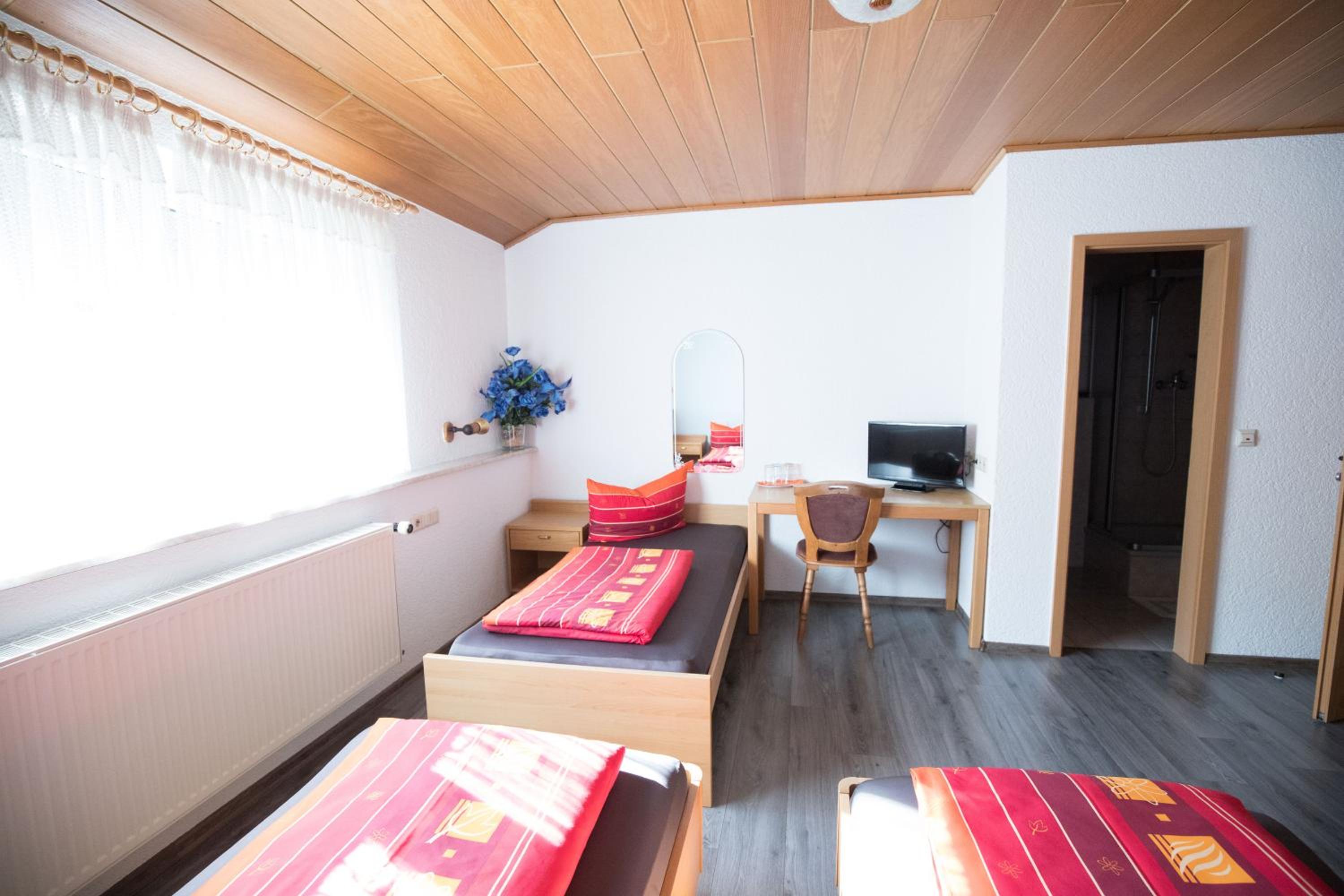 Triple Room - Photo 4