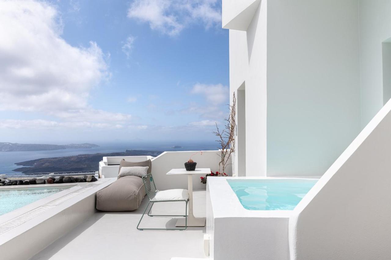 Deluxe Suite with Outdoor Jetted Tub & Caldera View - Photo 13