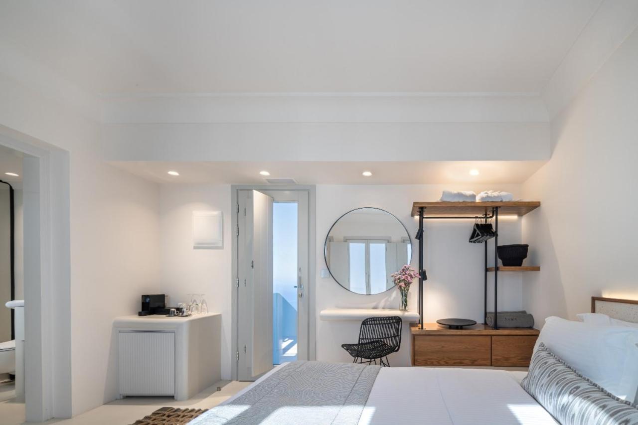 Deluxe Suite with Outdoor Jetted Tub & Caldera View - Photo 2