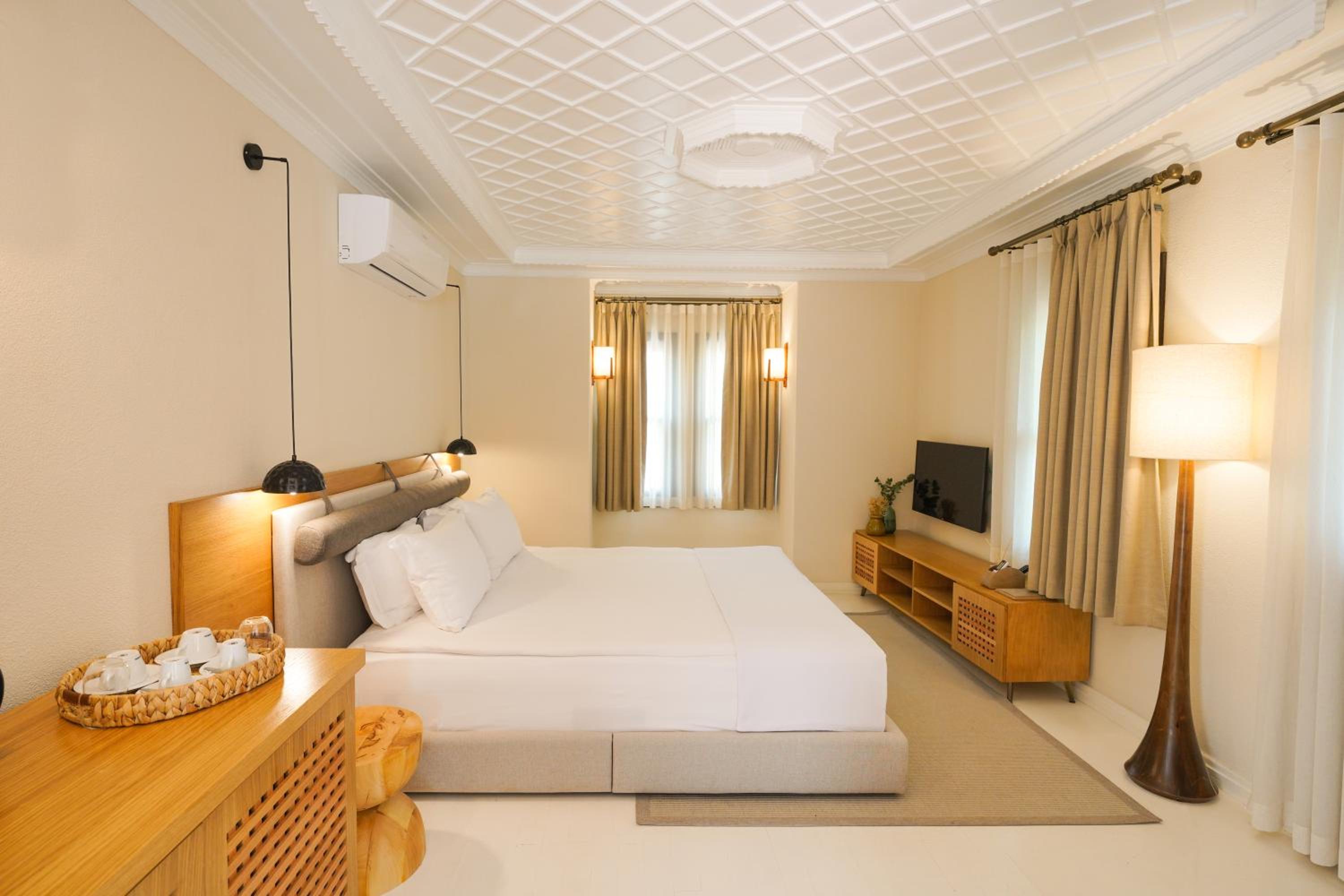 Deluxe Double Room - Photo 1