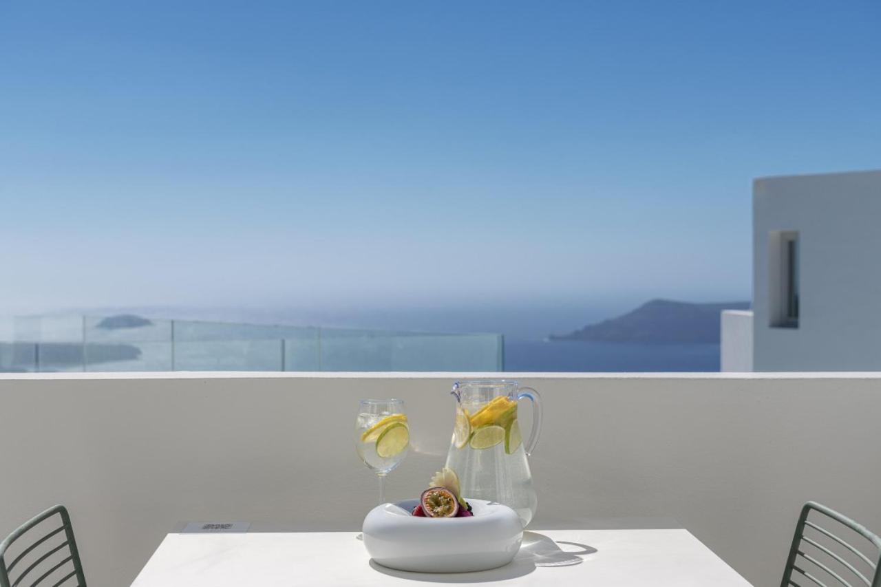 Superior Suite with Caldera View - Photo 19