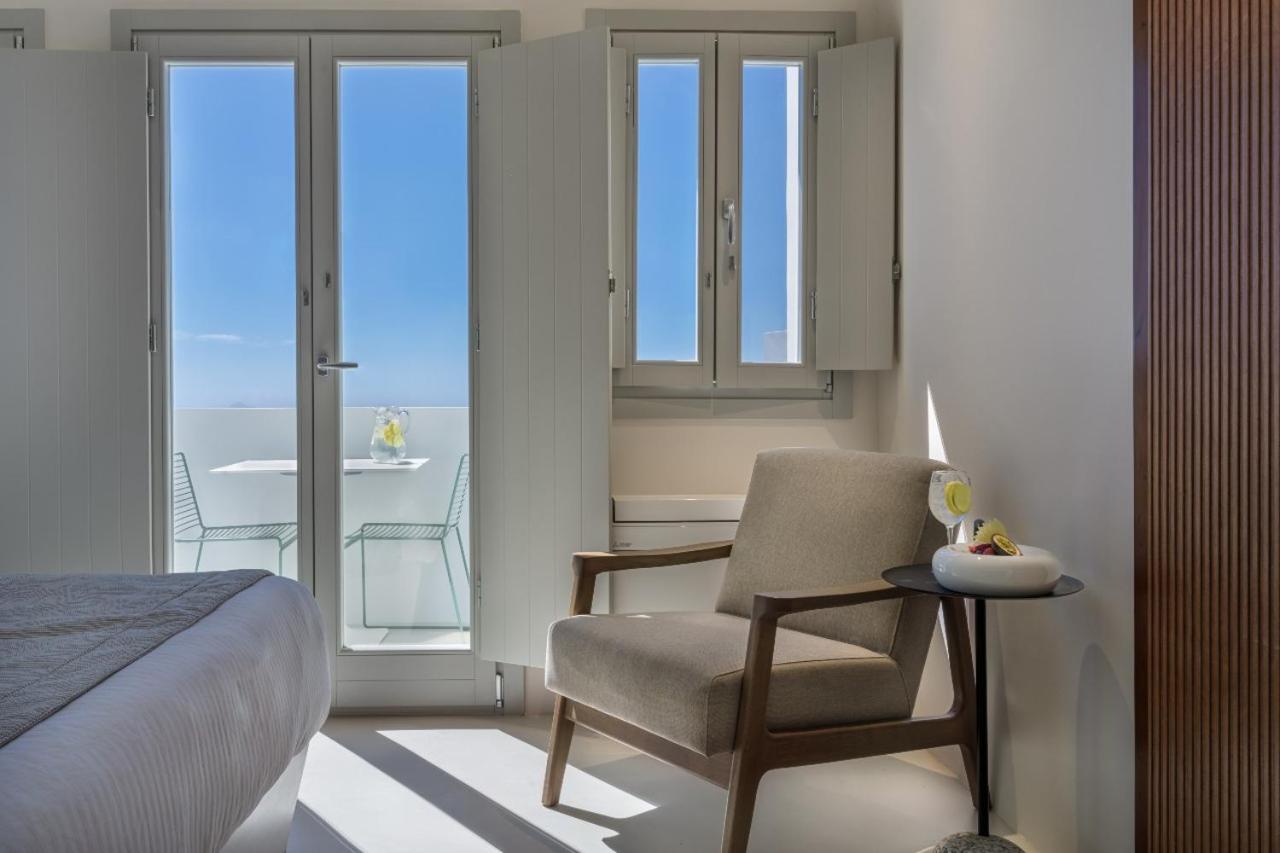 Superior Suite with Caldera View - Photo 7