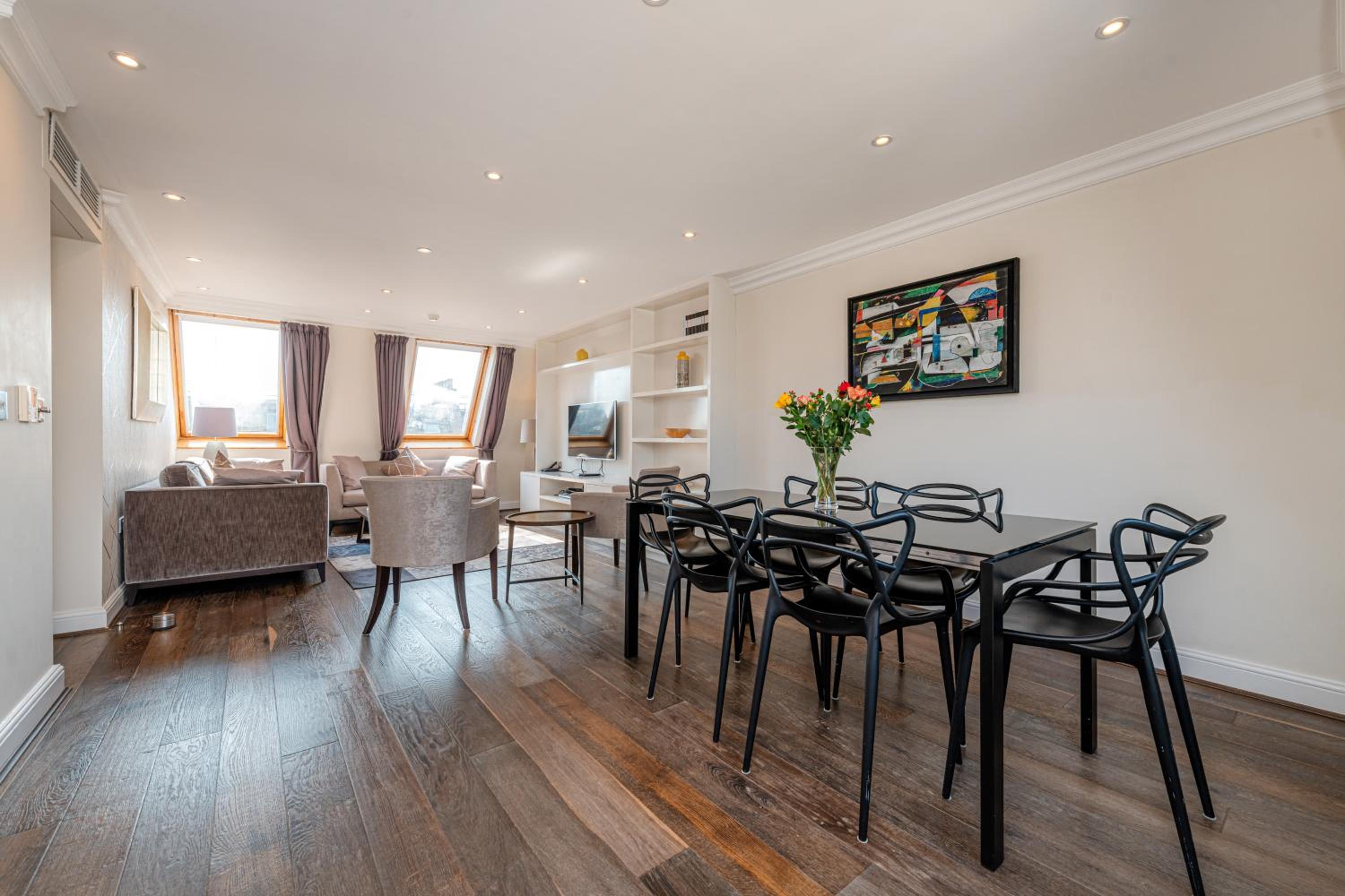 Three-Bedroom Apartment - Penthouse photo 3