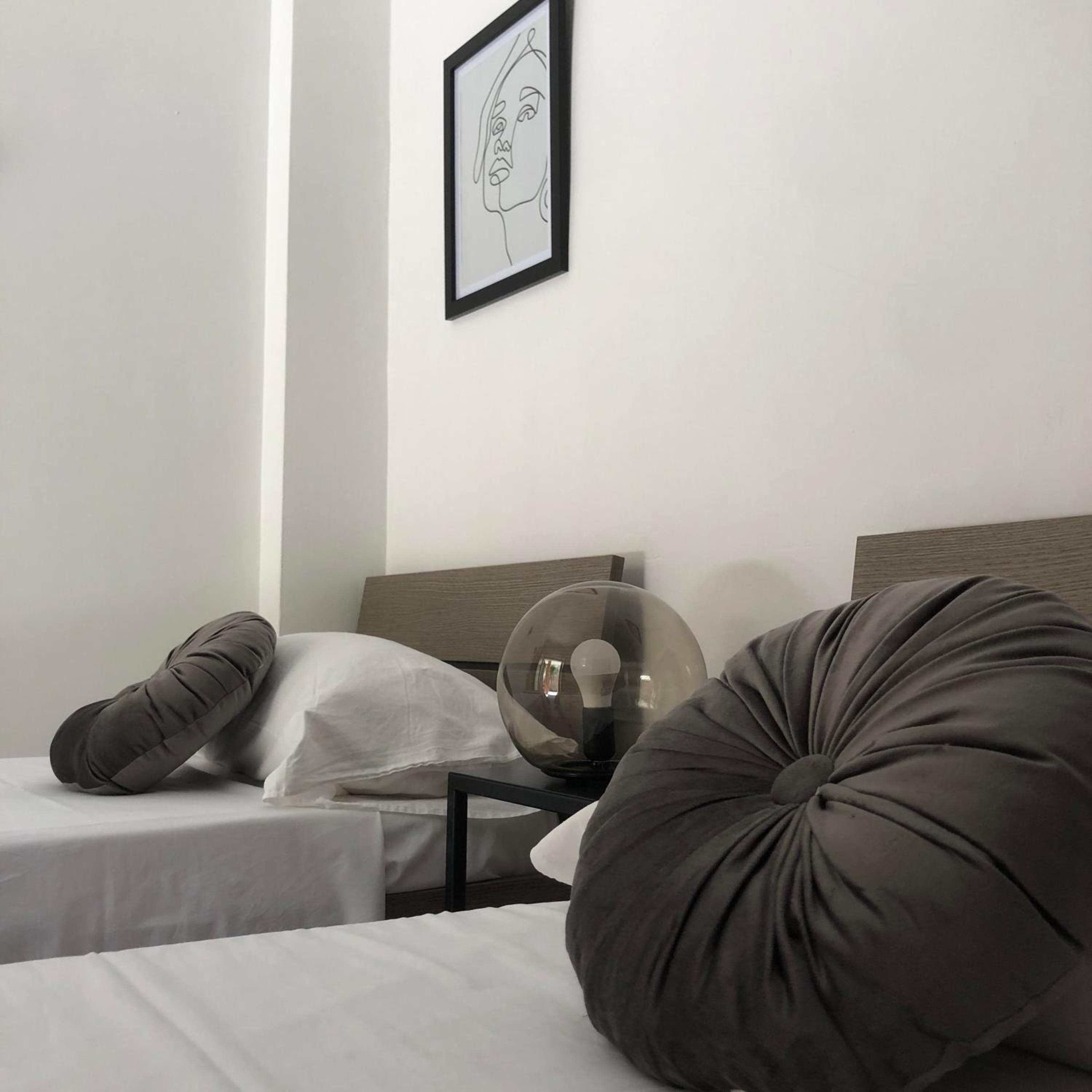 Double Room - Photo 3