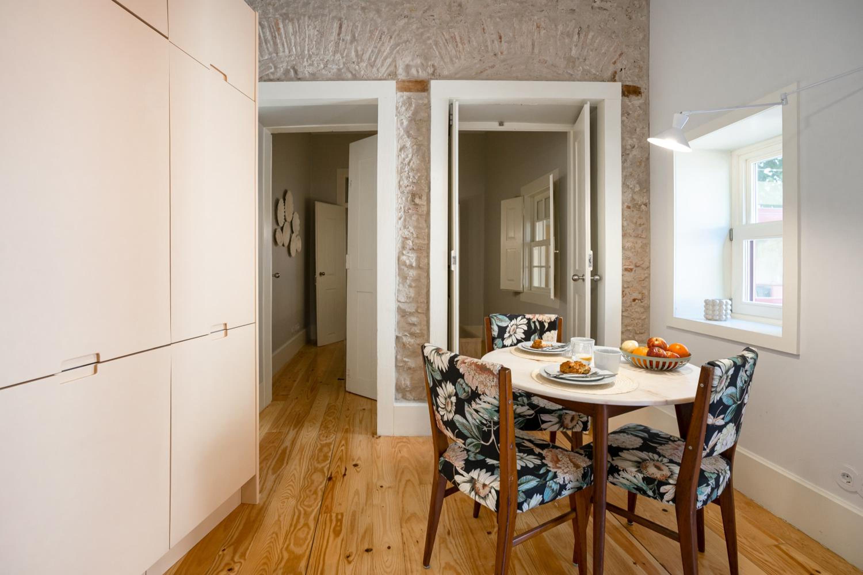 One-Bedroom Apartment with Garden photo 3