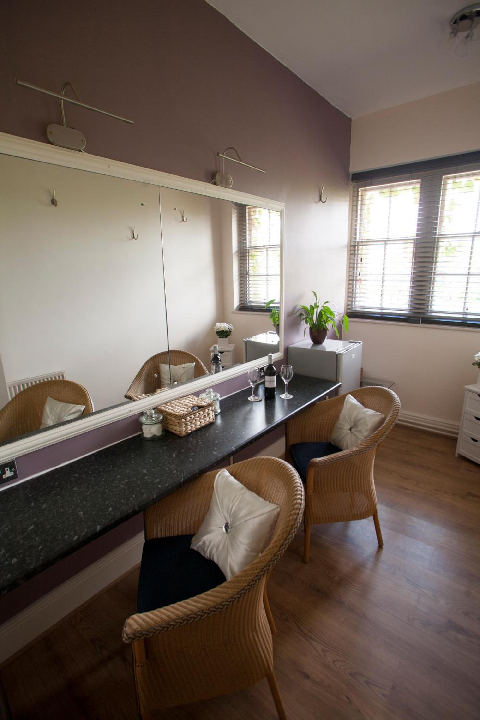 Suite - Photo 3