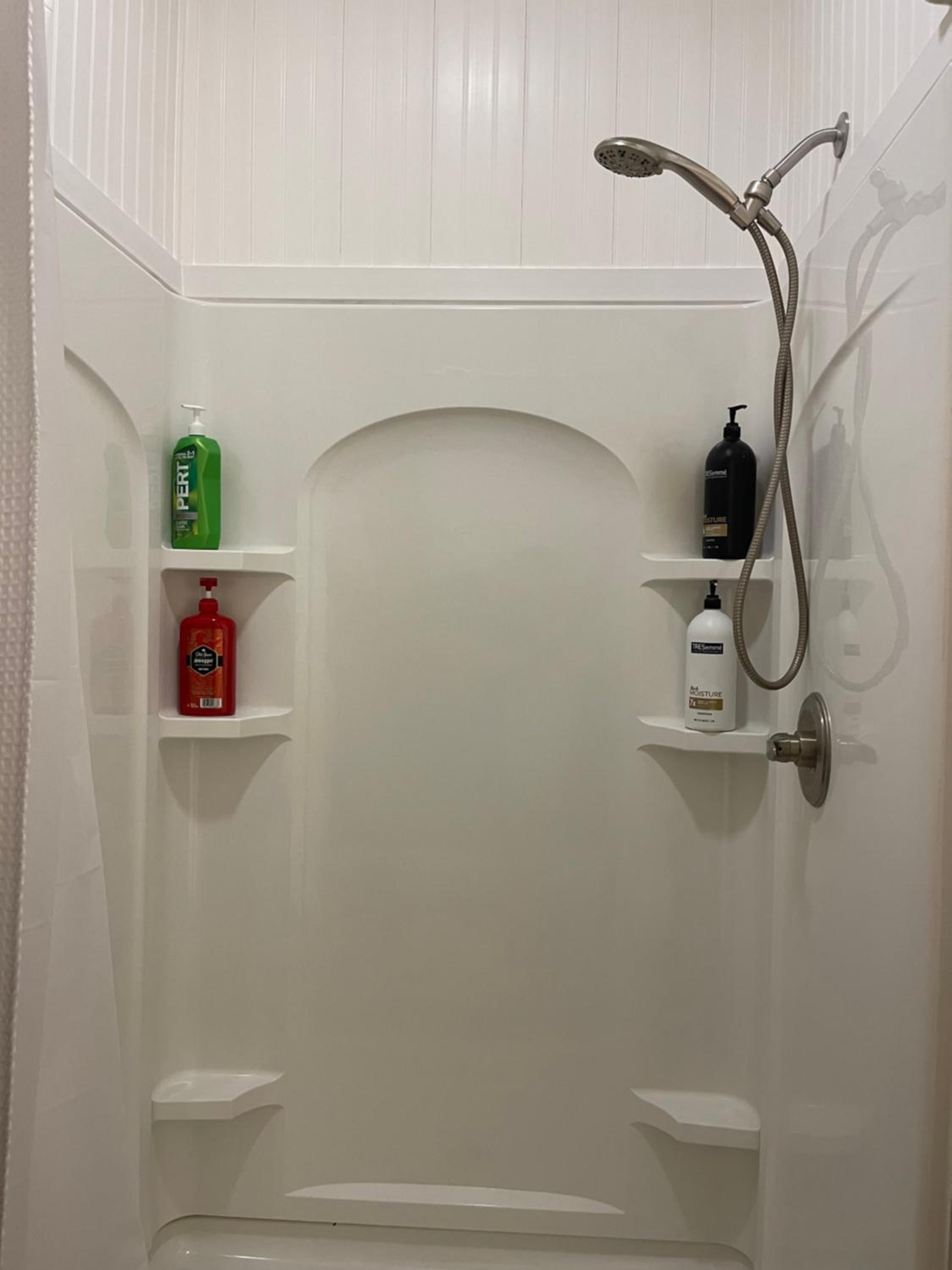 Three-Bedroom Apartment - Photo 14