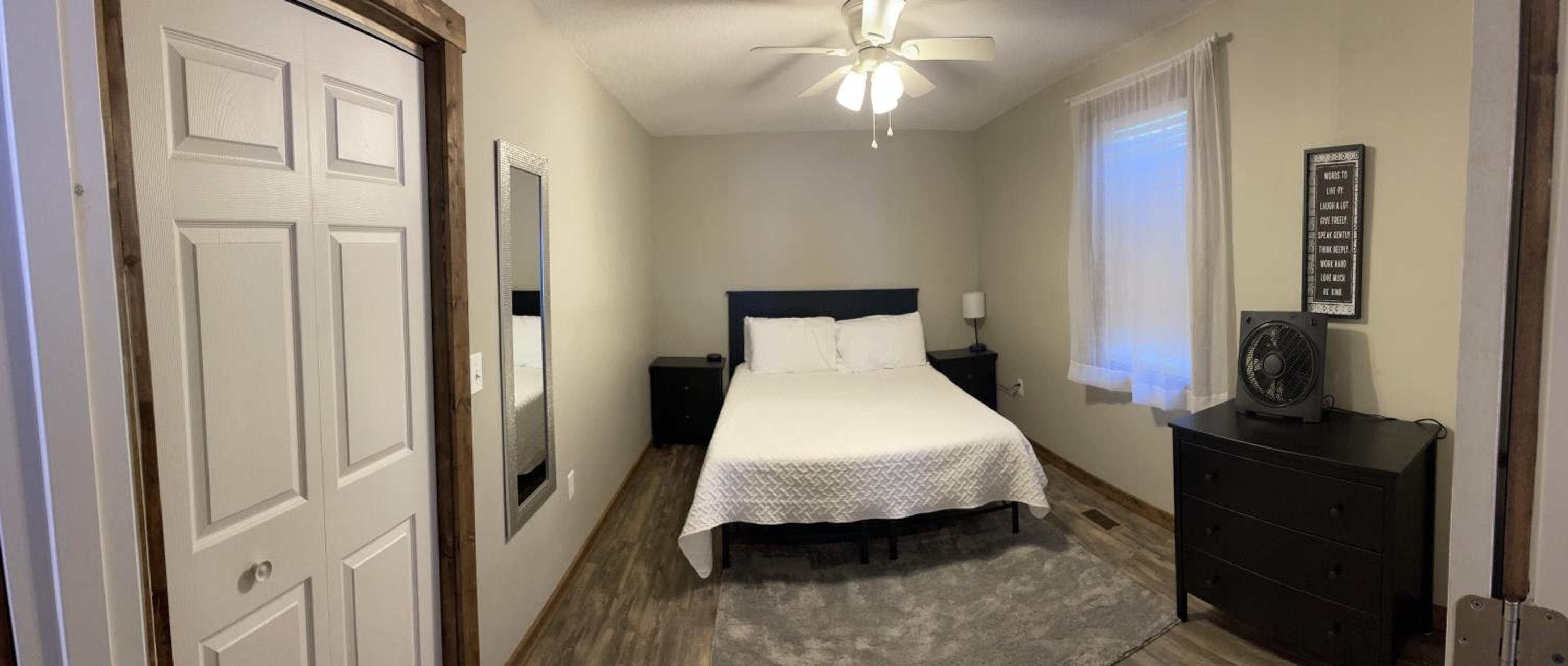 Three-Bedroom Apartment - Photo 19