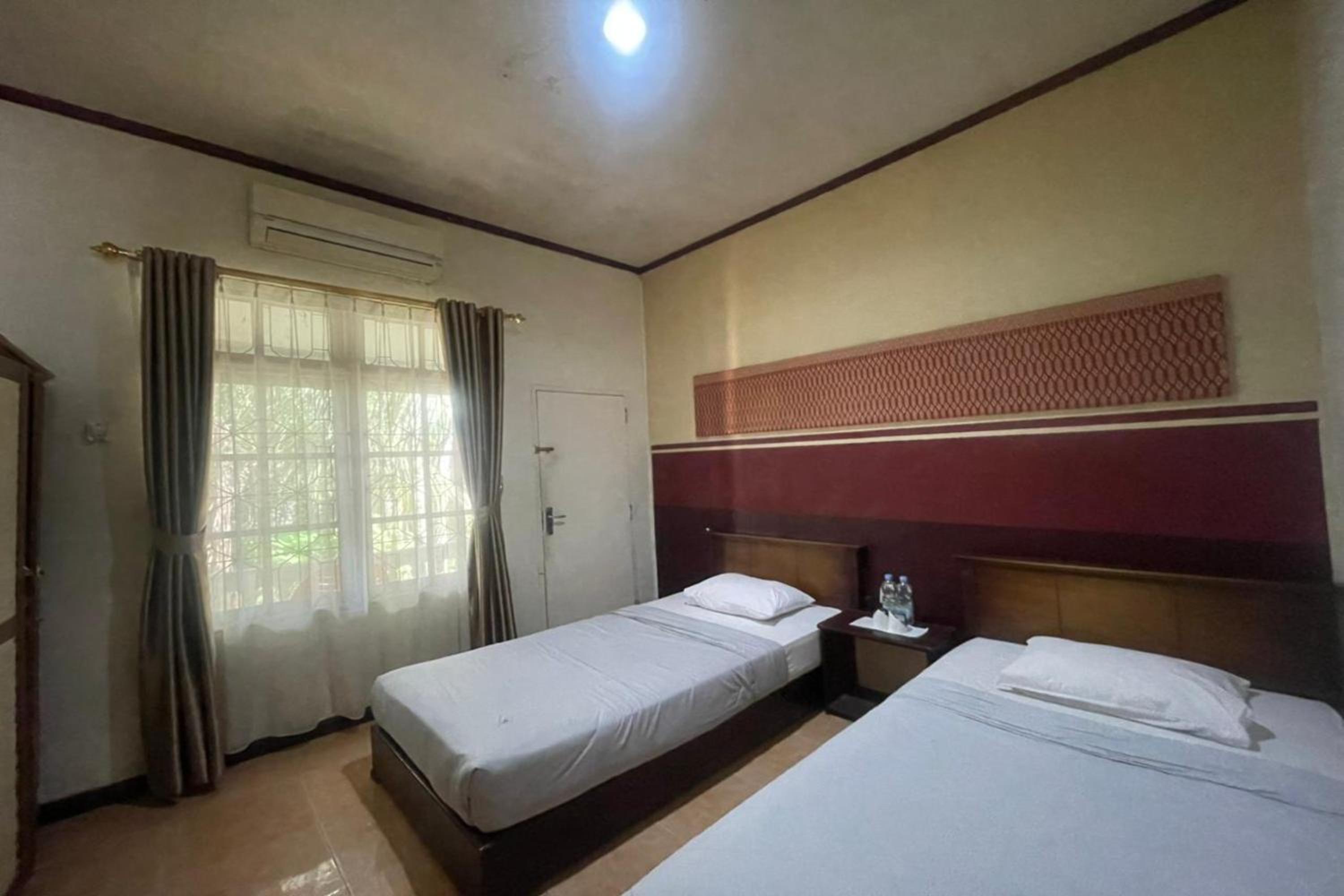 Delxue Twin Room