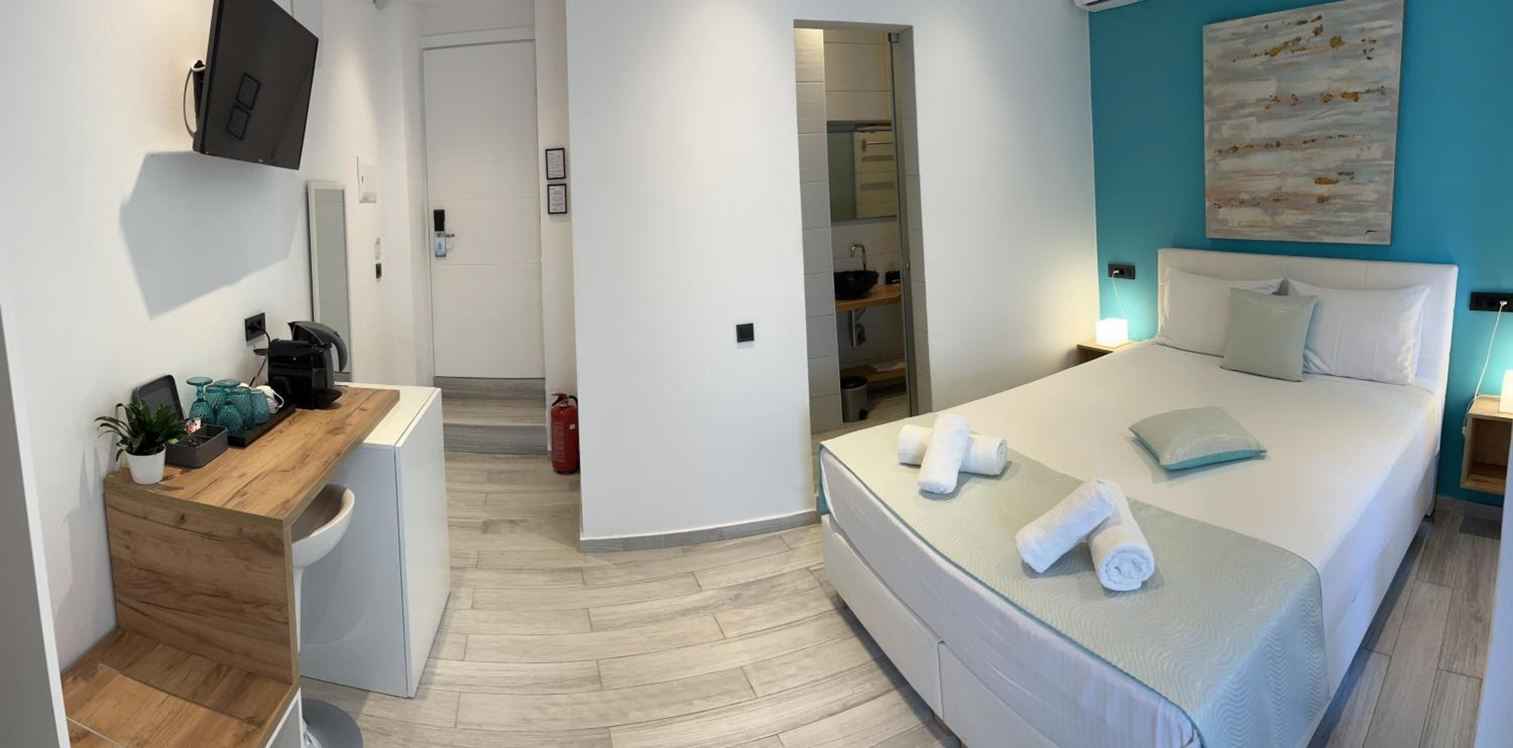 Deluxe Double Room photo 2