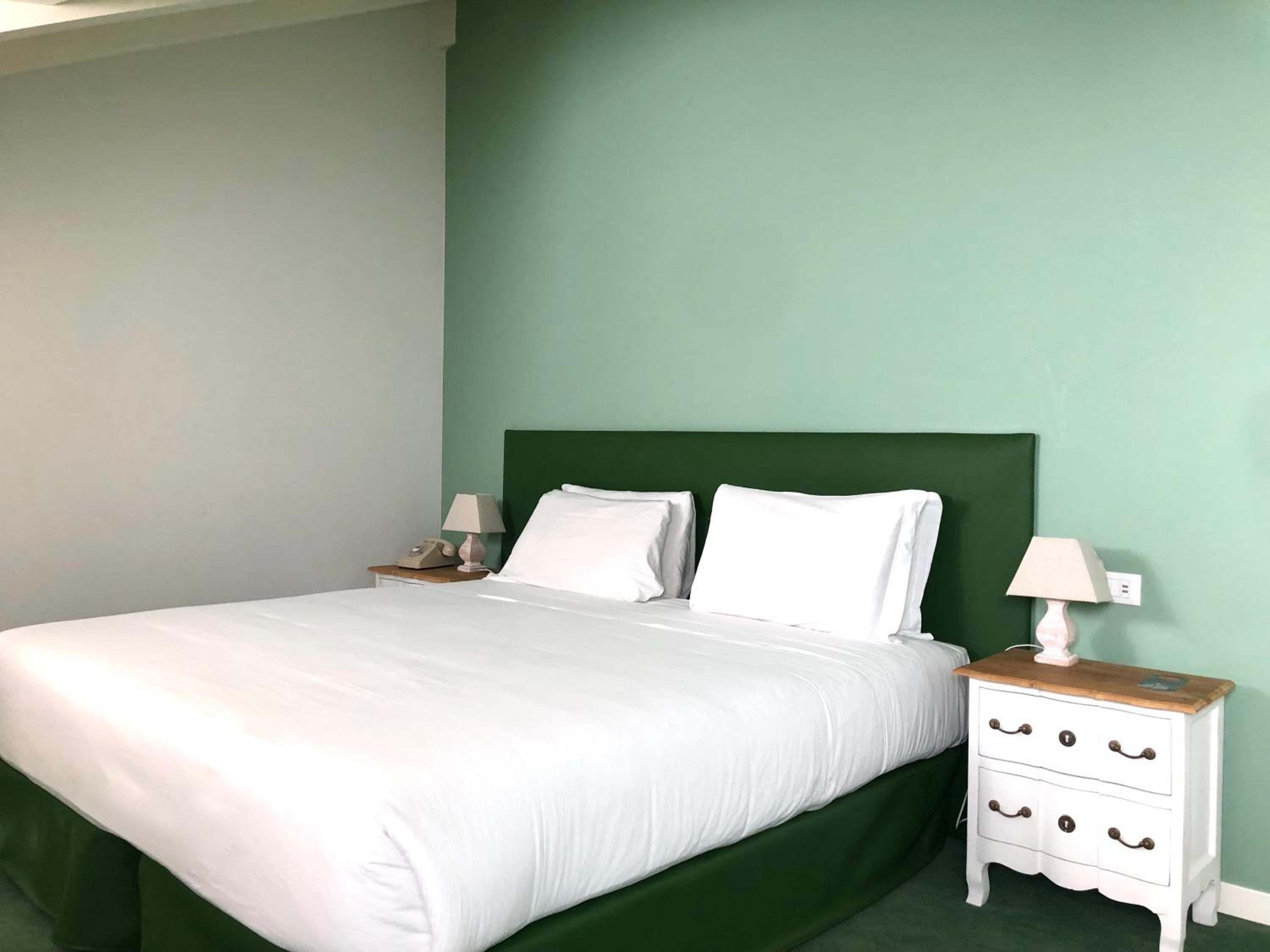 Queen Room