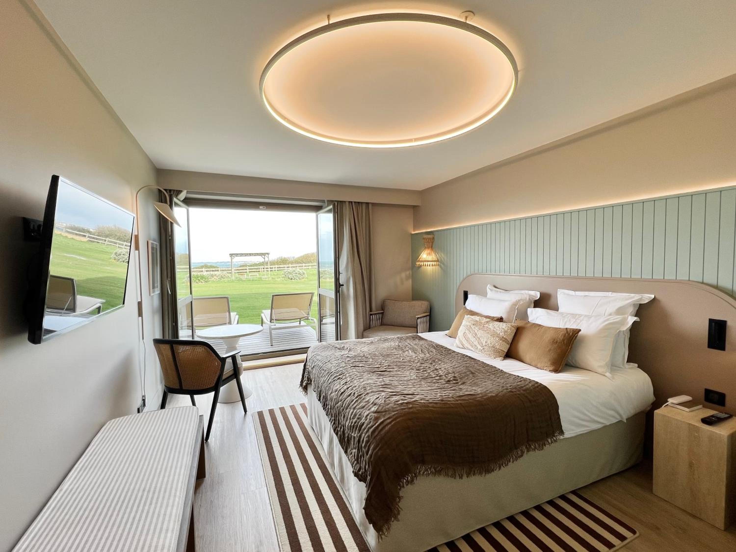 Classic Double Room with partial Sea View - Garden Floor - Photo 1