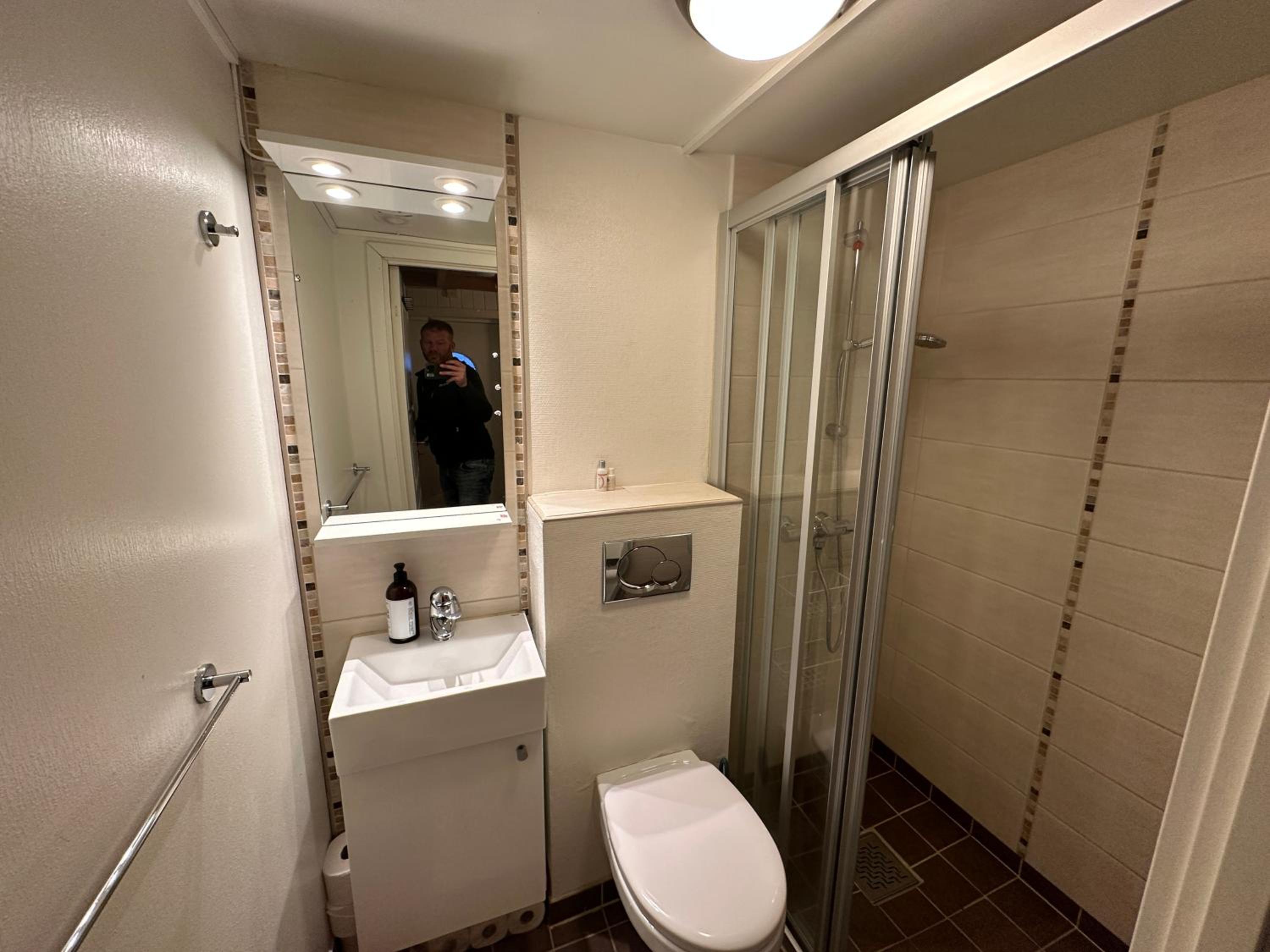 Apartment - Photo 25