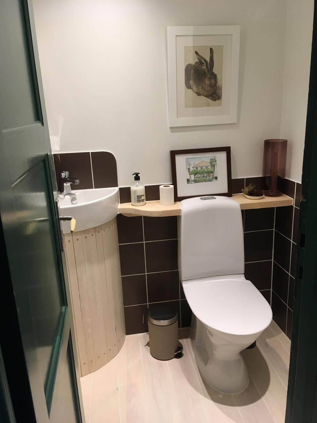 Deluxe Room (2 Adults + 1 Child)