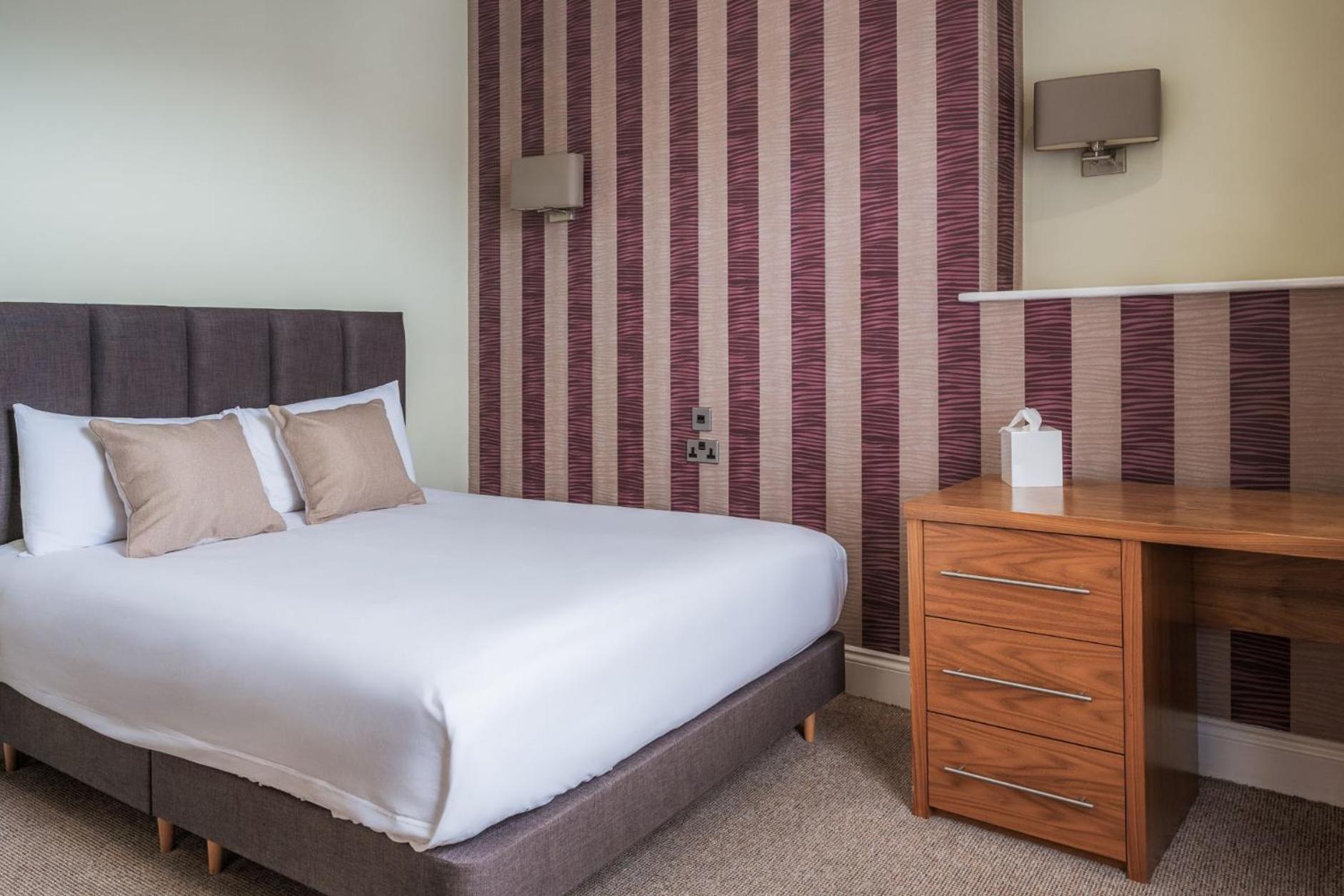 Standard King Room - Photo 1