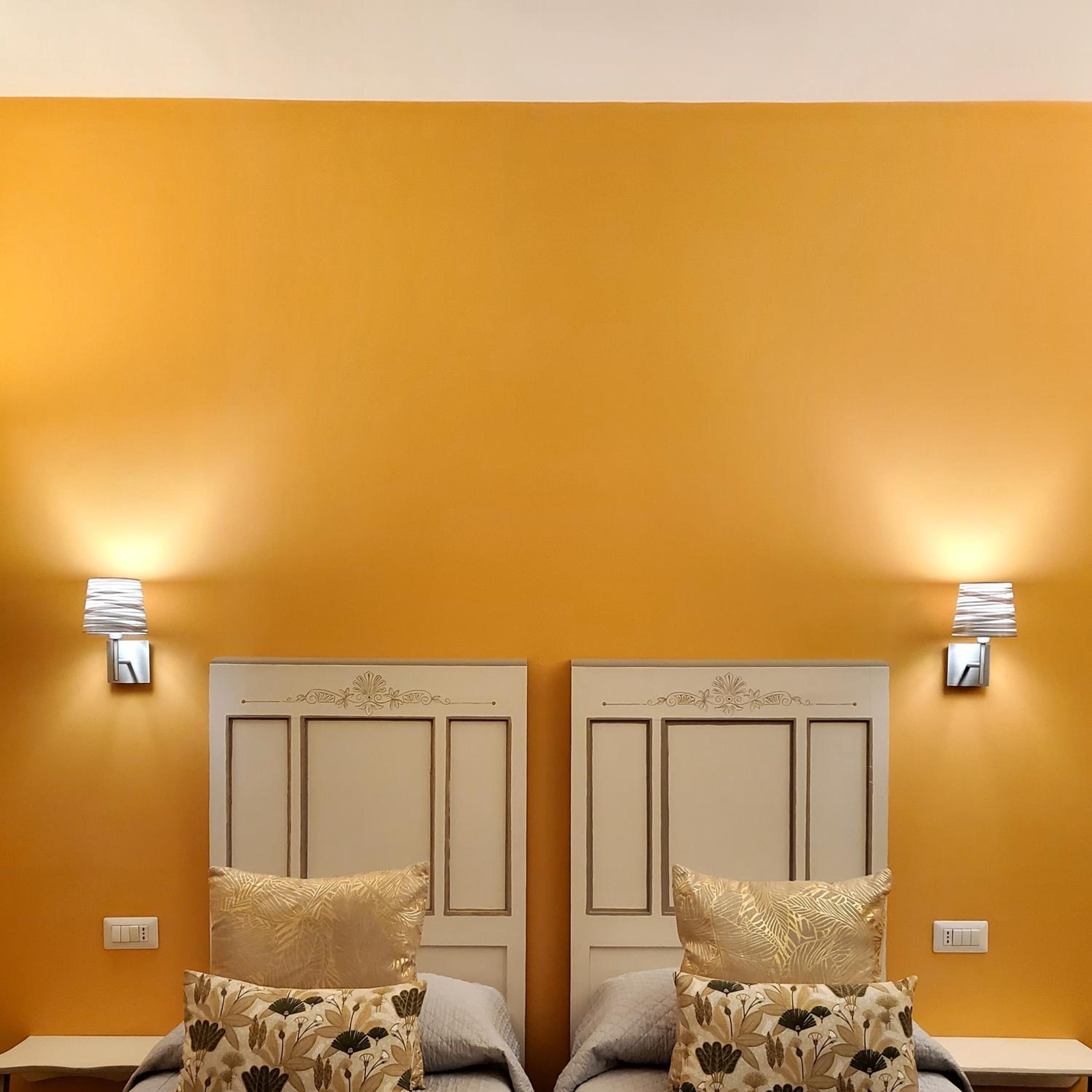 Deluxe Room - Photo 2