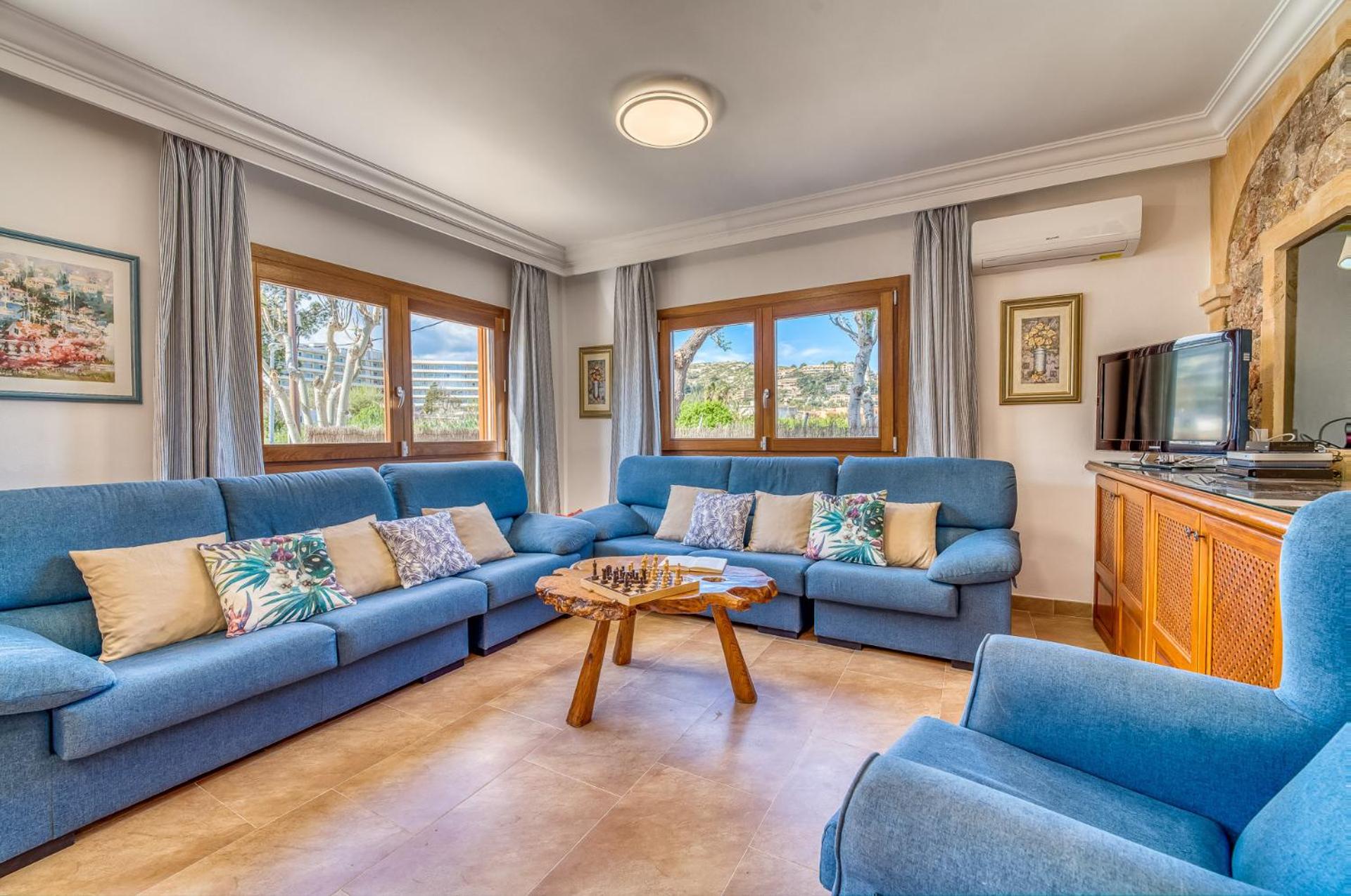 Casa de cuatro habitaciones