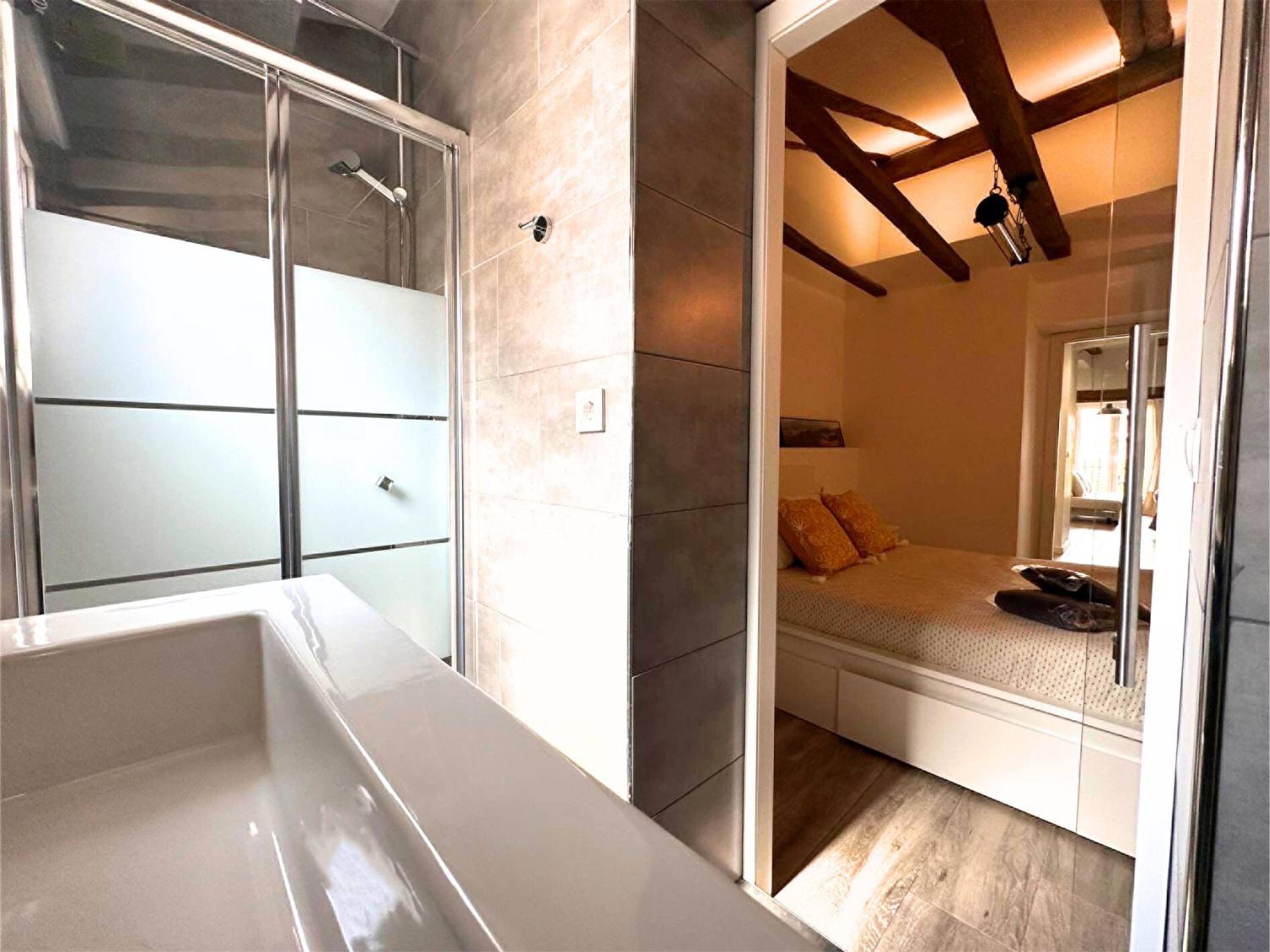 Two-Bedroom Apartment - Photo 19