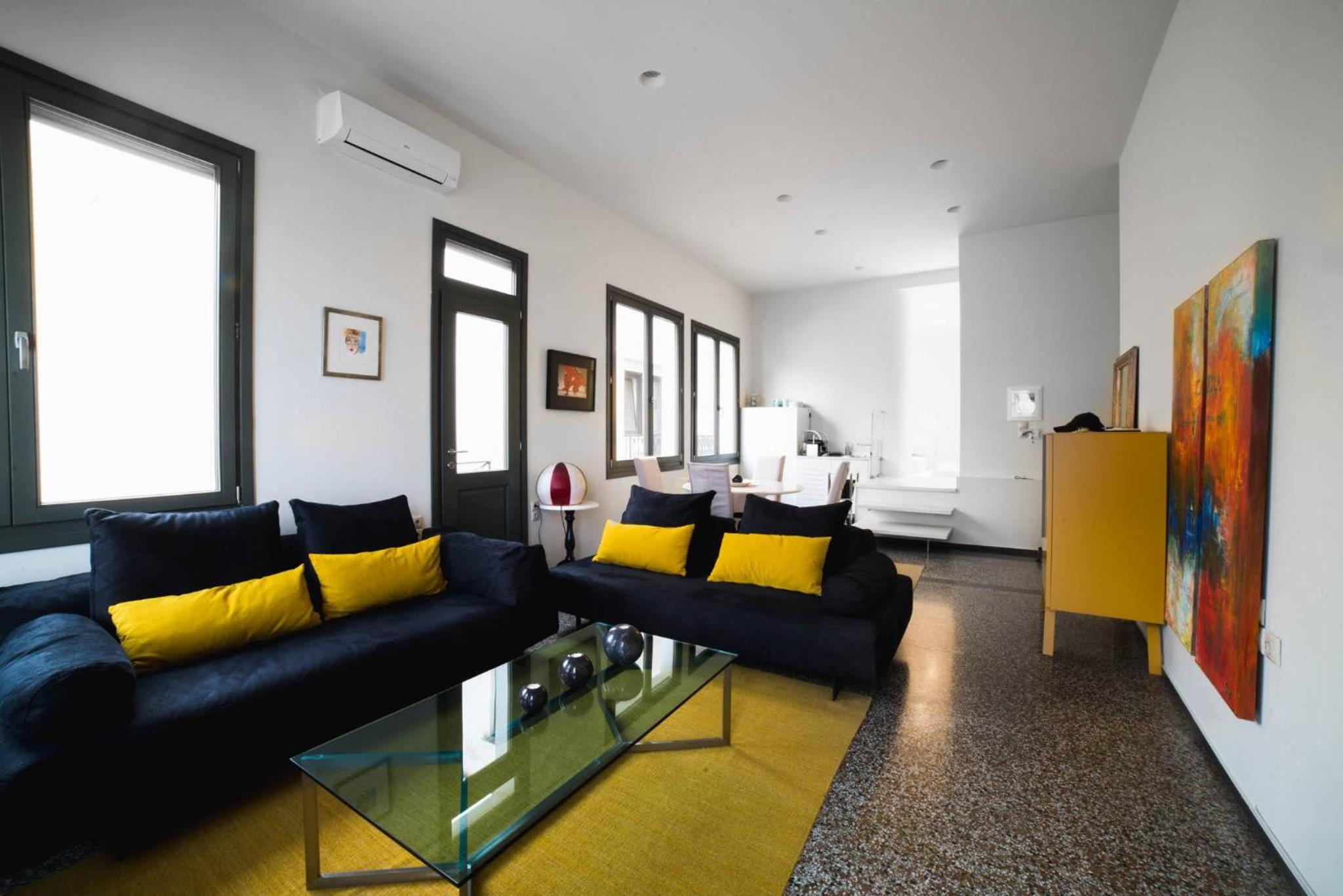 Deluxe Apartment