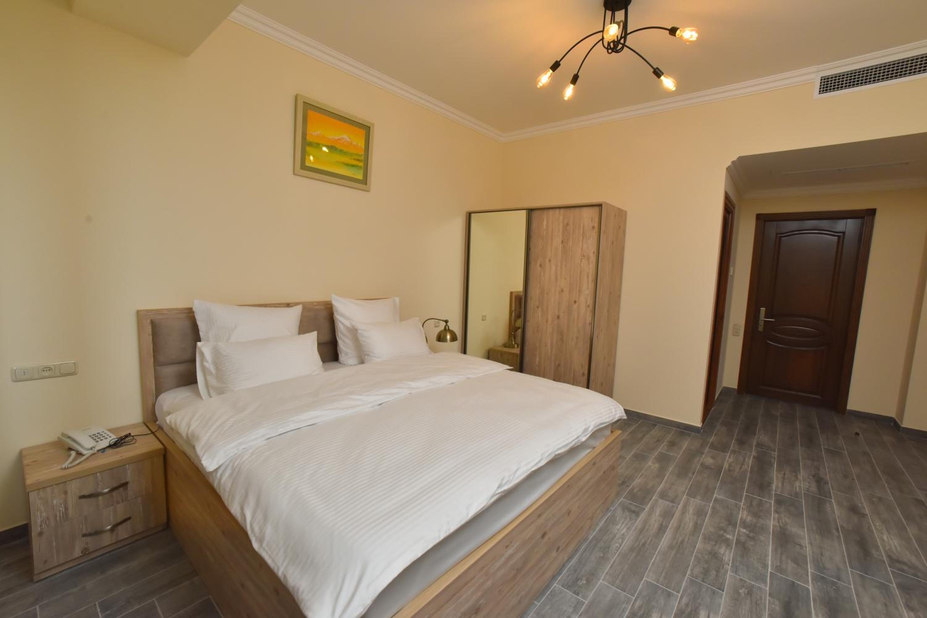 Standard Double Room photo 2