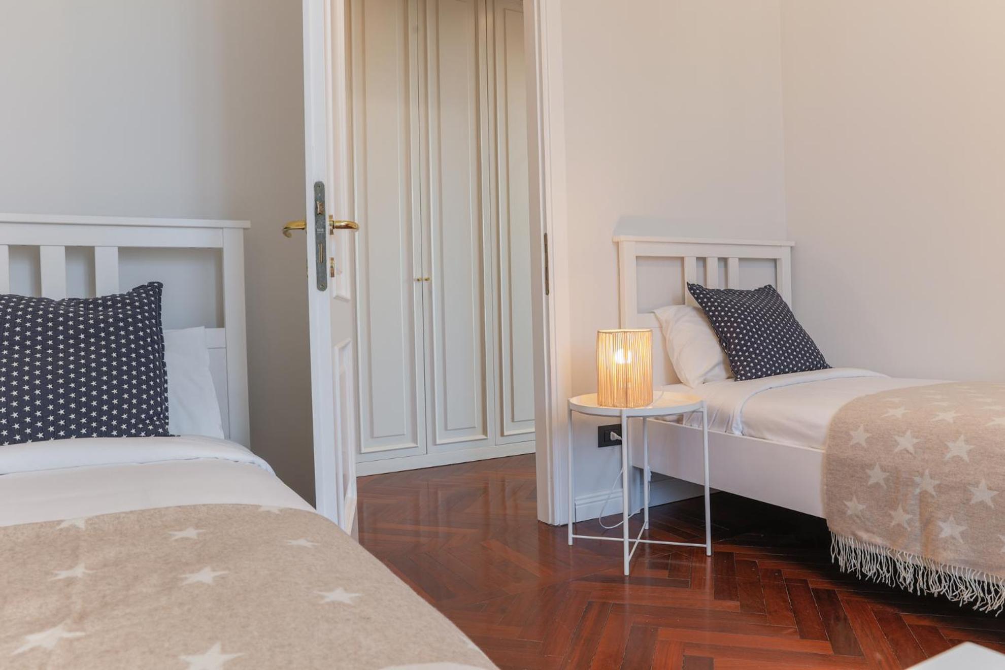 Three-Bedroom Apartment - Photo 3