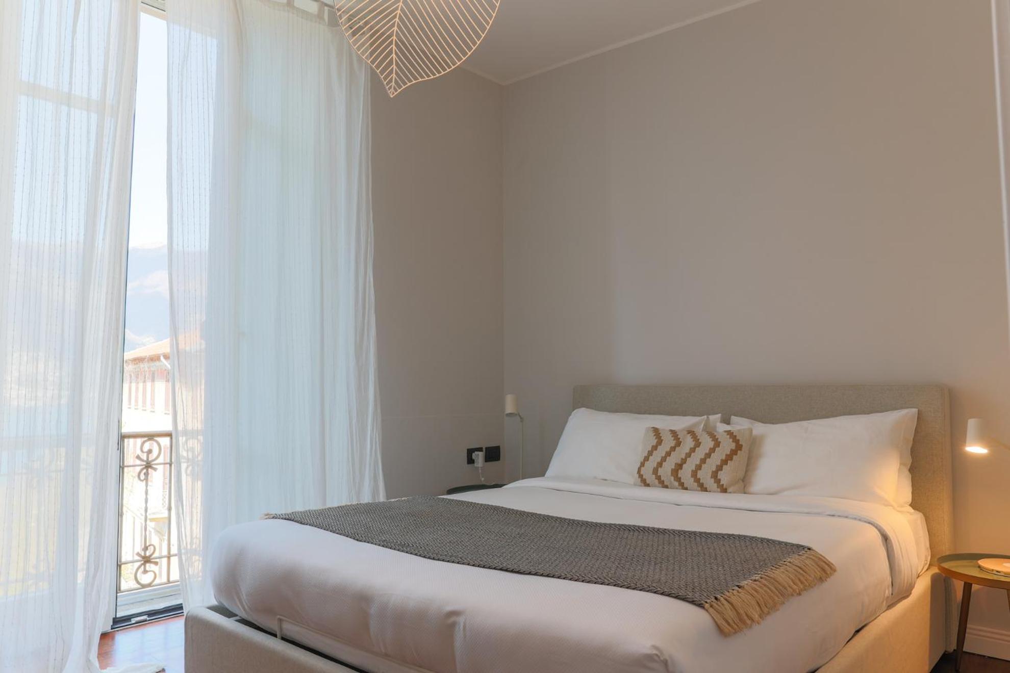 Three-Bedroom Apartment - Photo 28