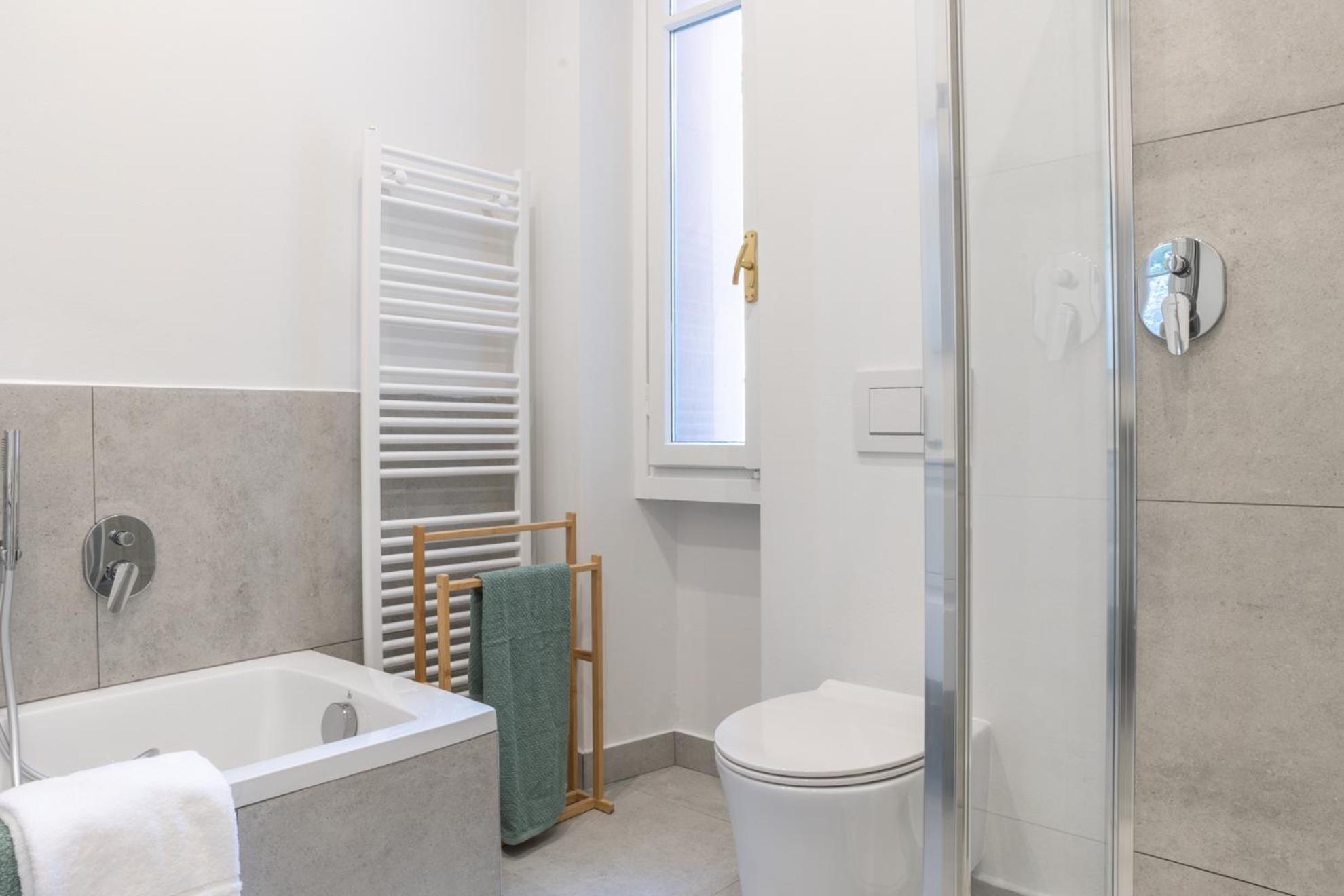 Three-Bedroom Apartment - Photo 8