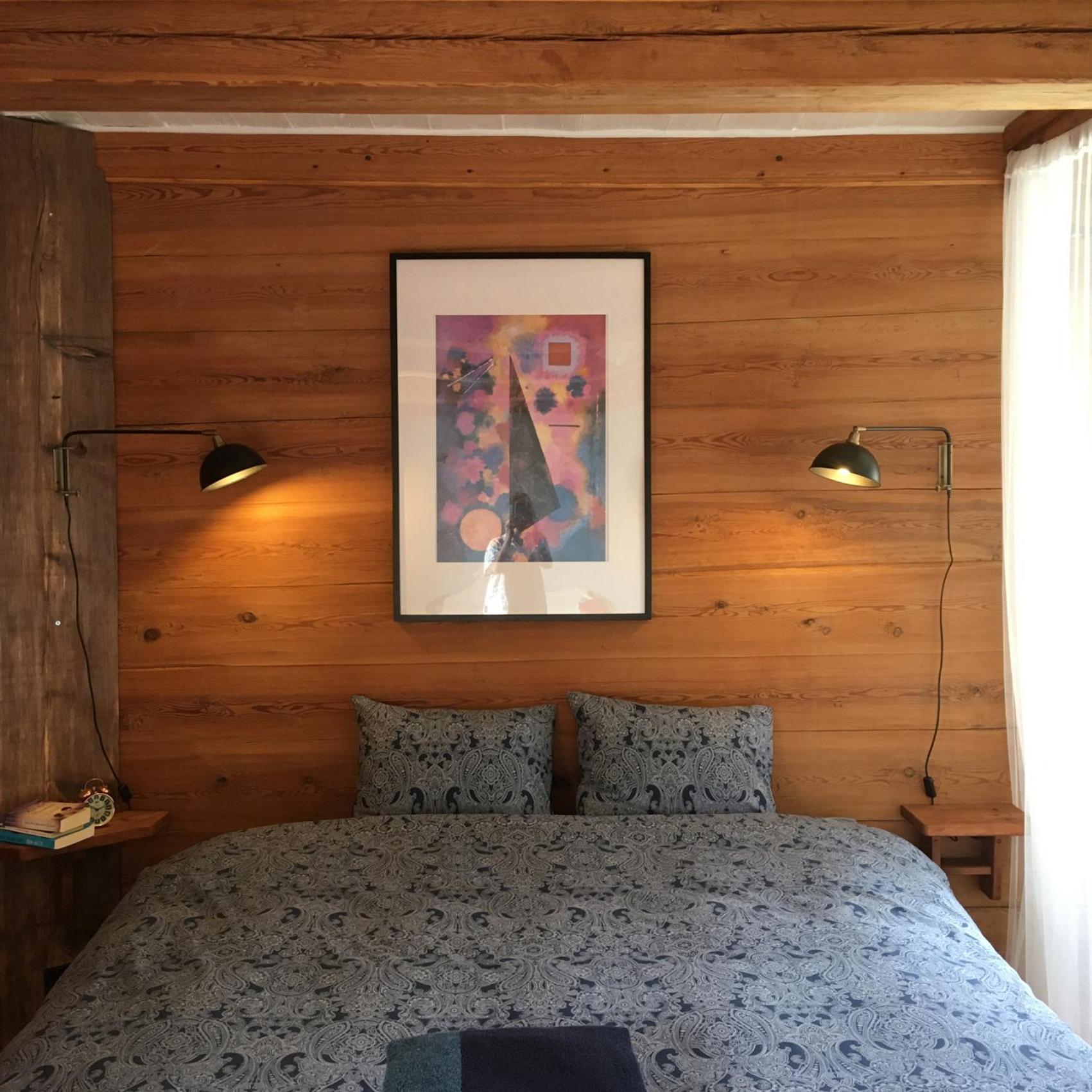 Deluxe Room (2 Adults + 1 Child) photo 2