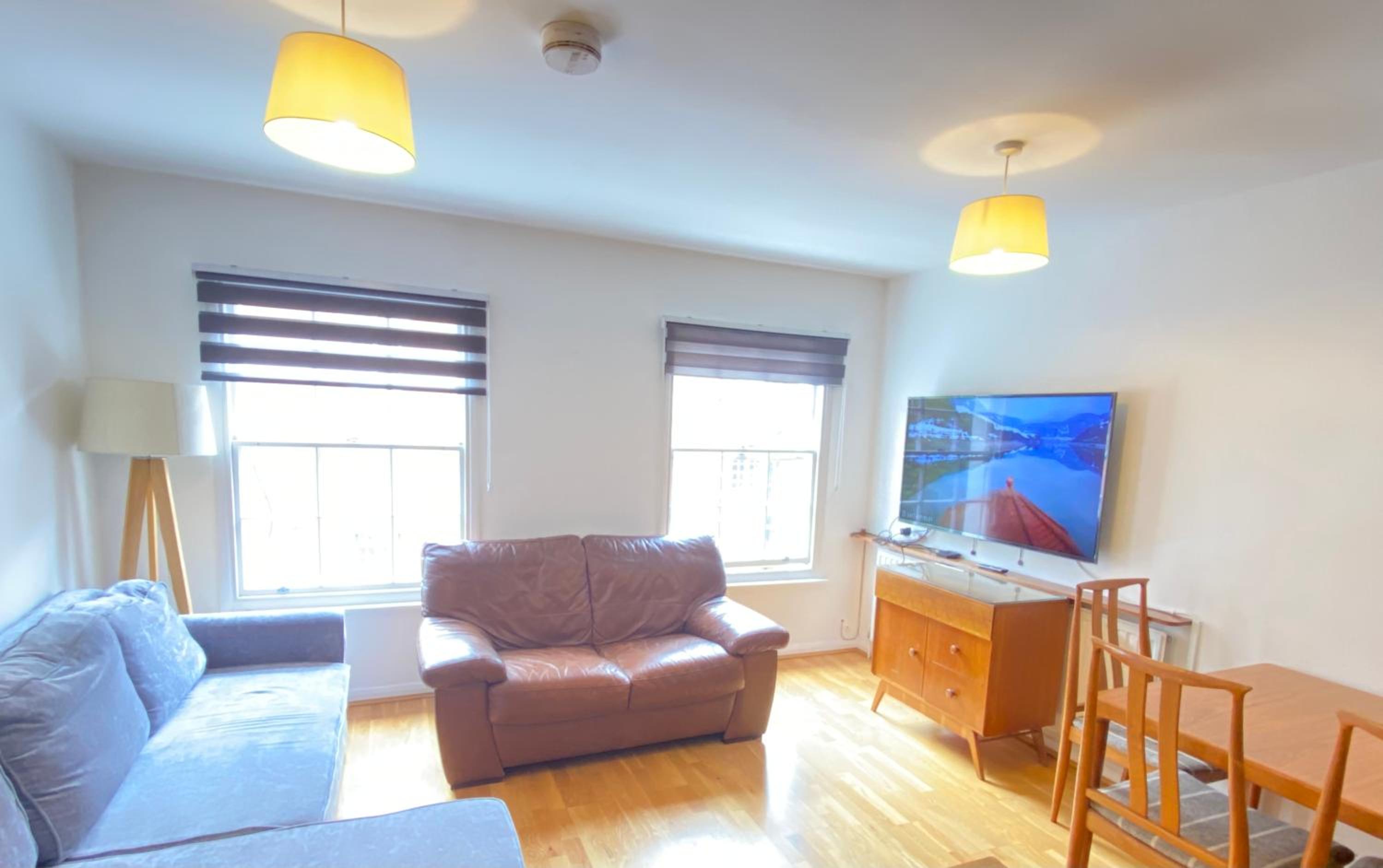 One-Bedroom Apartment photo 2