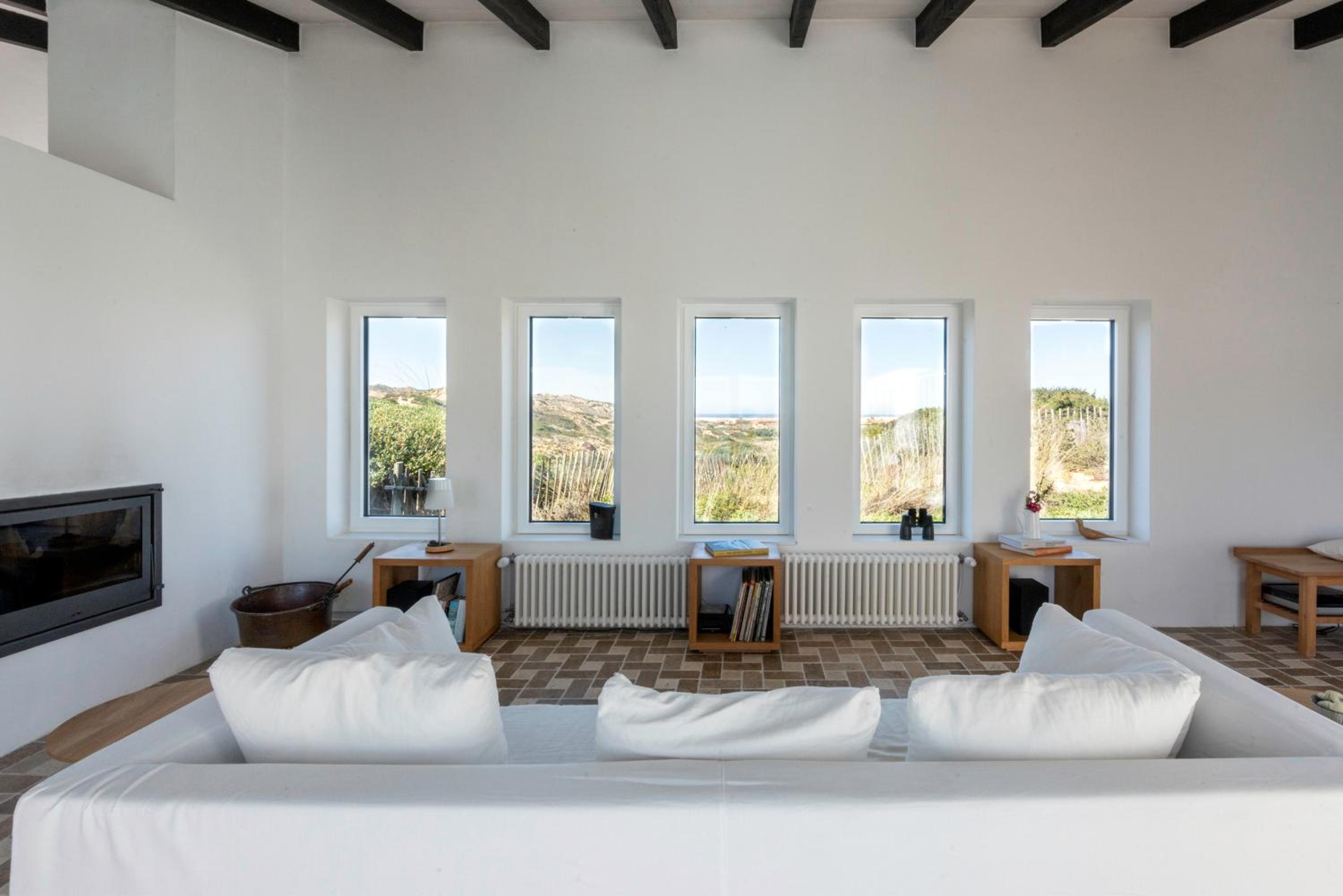 Three-Bedroom Villa photo 1