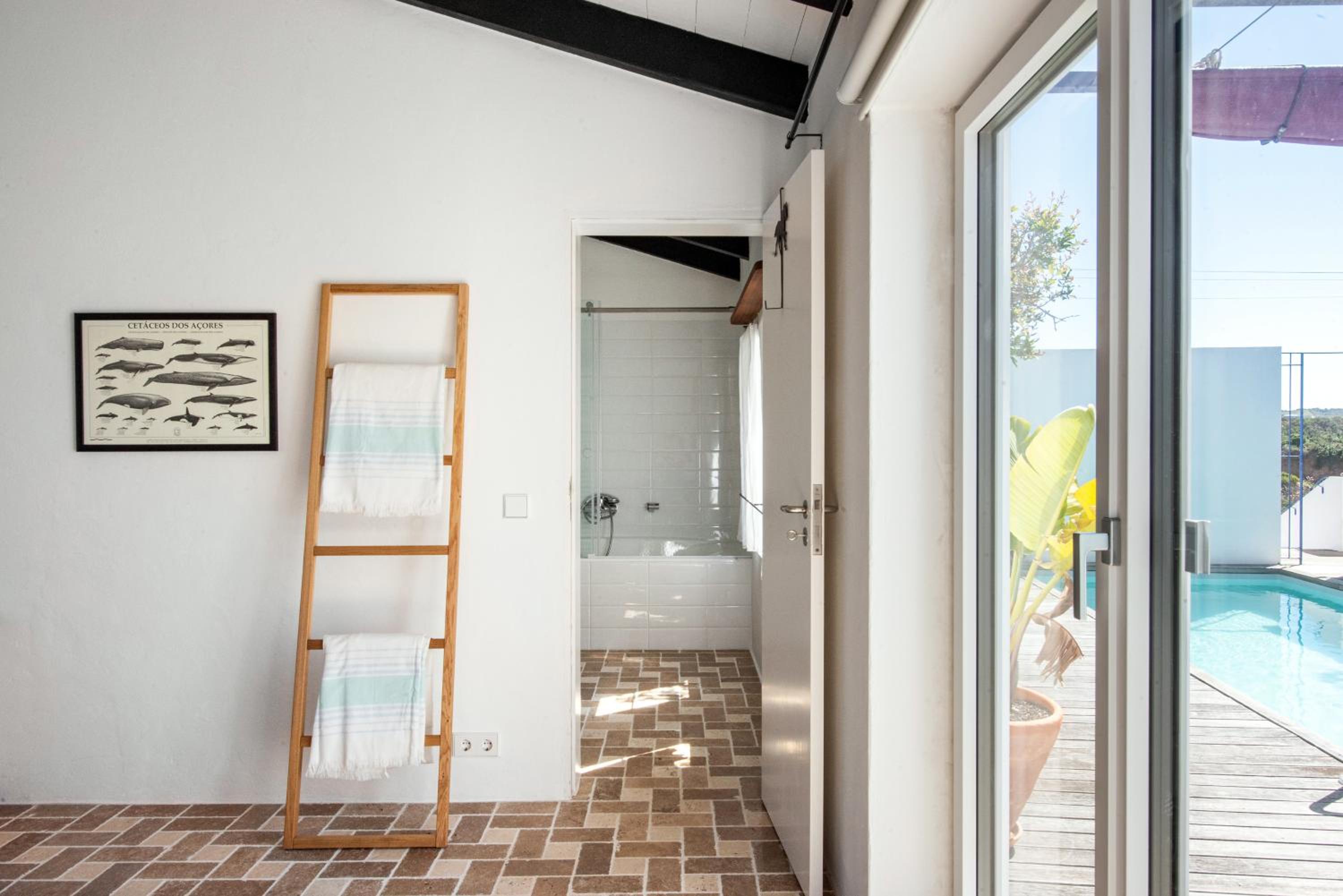 Three-Bedroom Villa photo 2