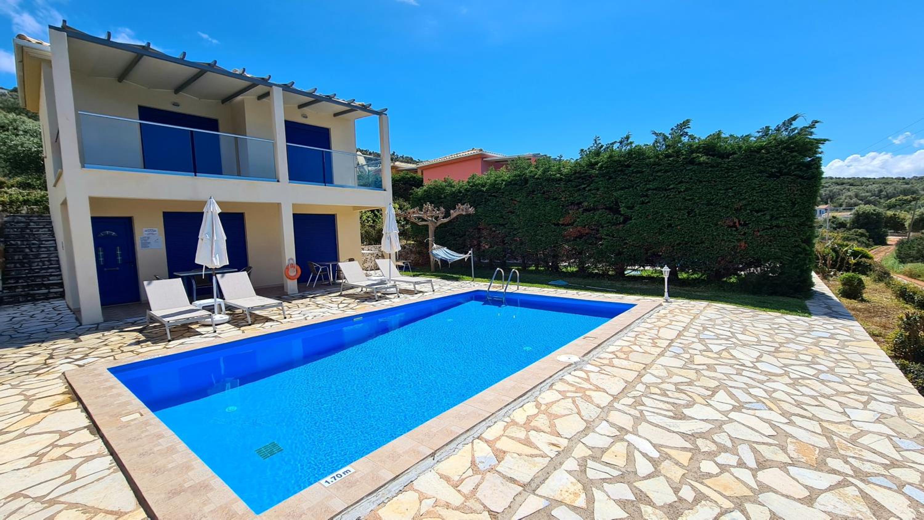 Villa - Beach Front - Photo 25
