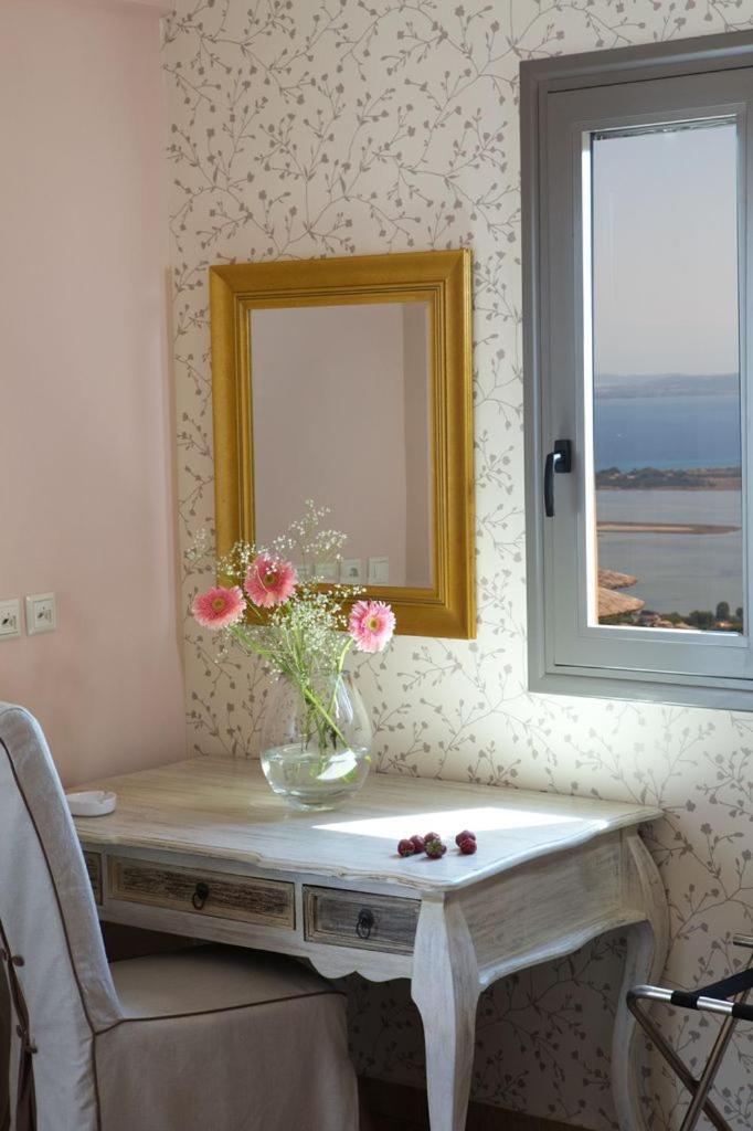 Three-Bedroom Villa photo 1
