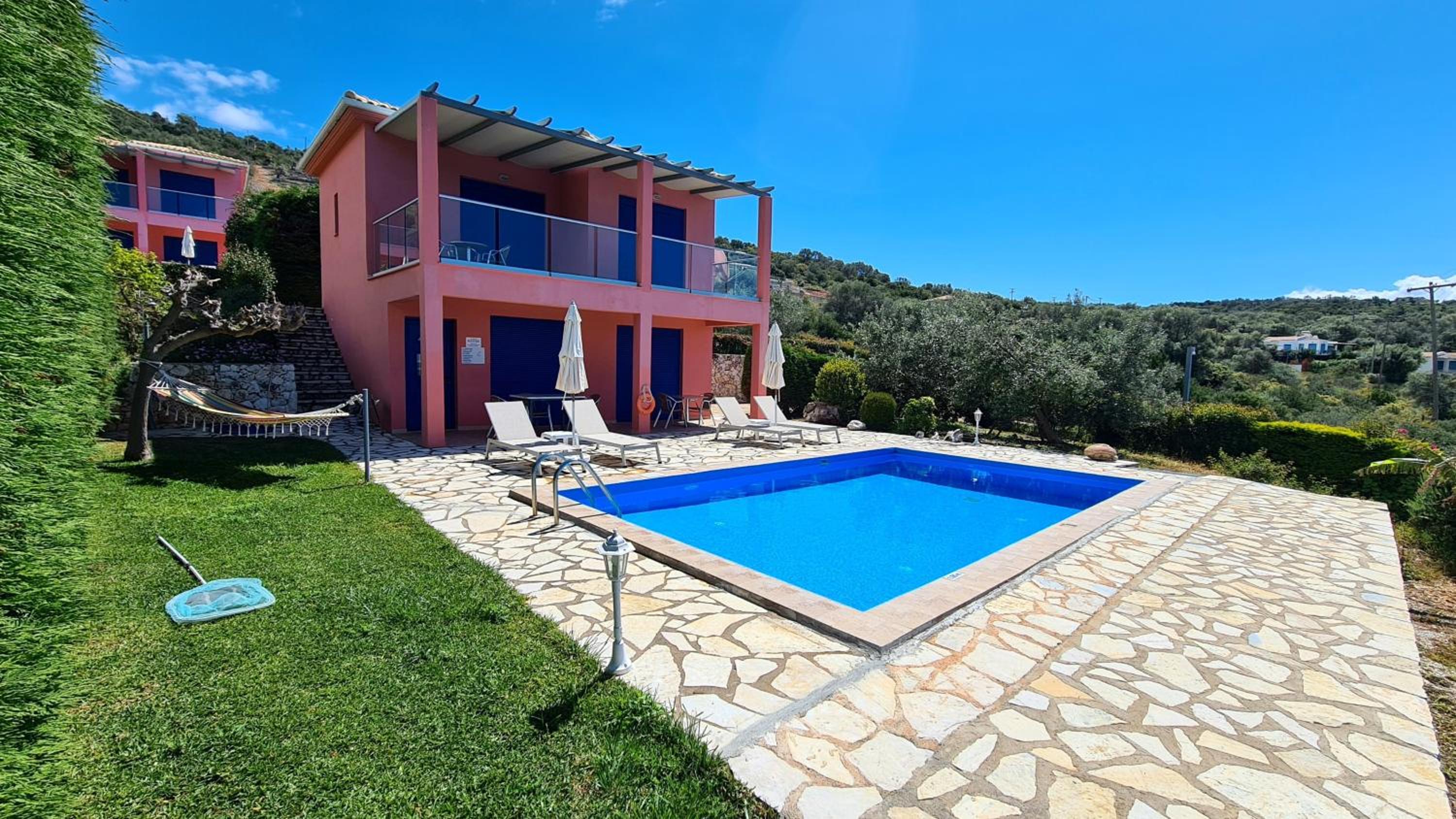 Villa - Beach Front - Photo 2