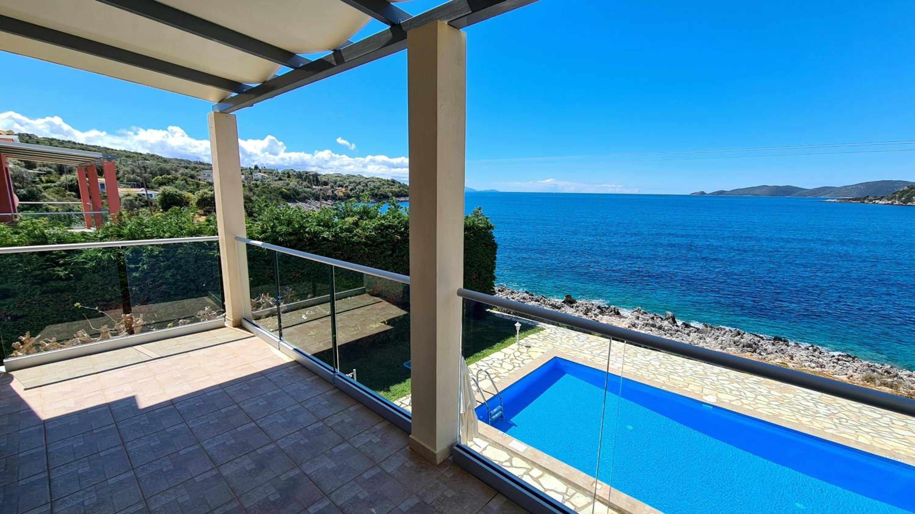 Villa - Beach Front - Photo 18