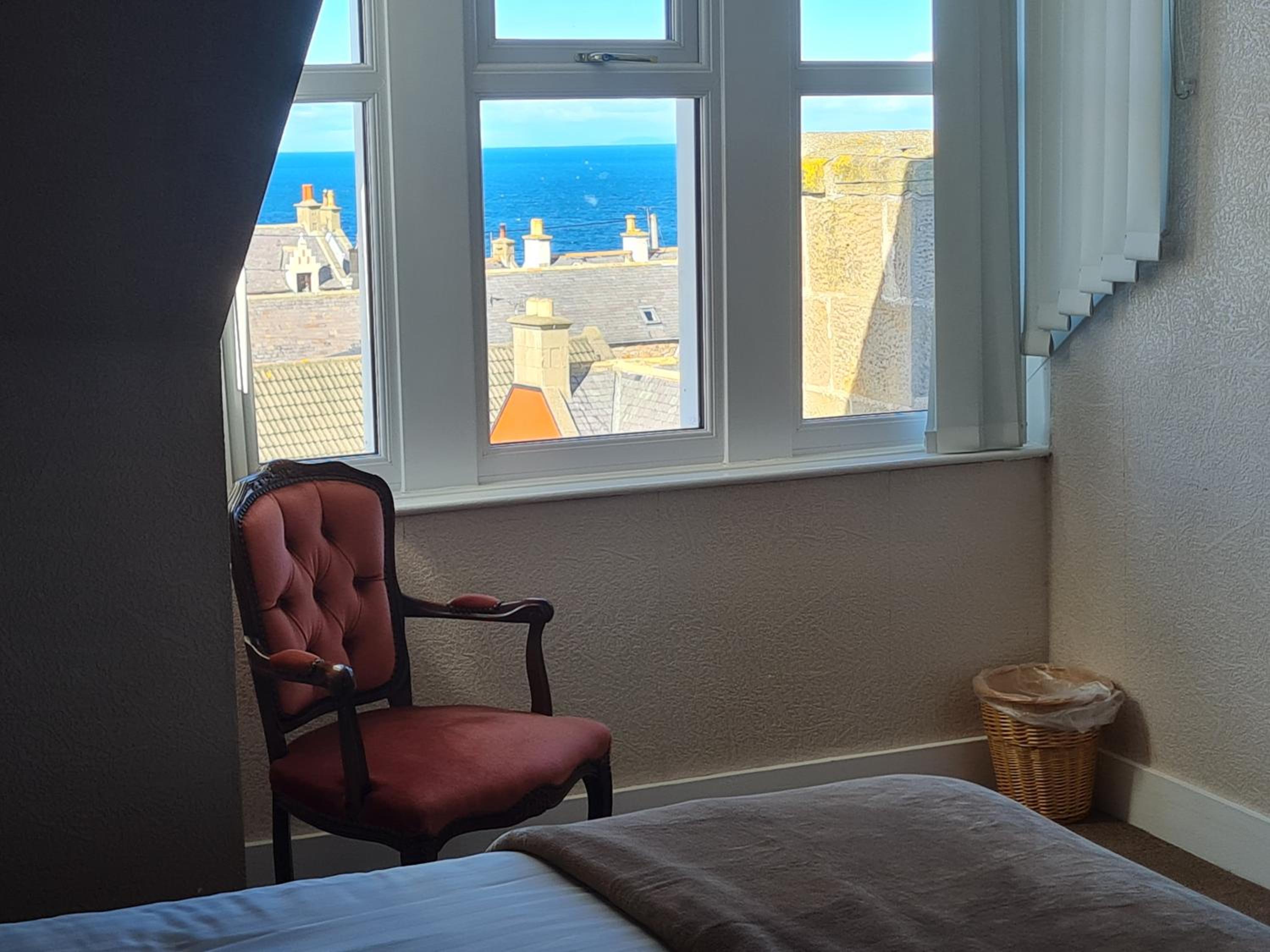 Double Room with Sea View - Photo 3