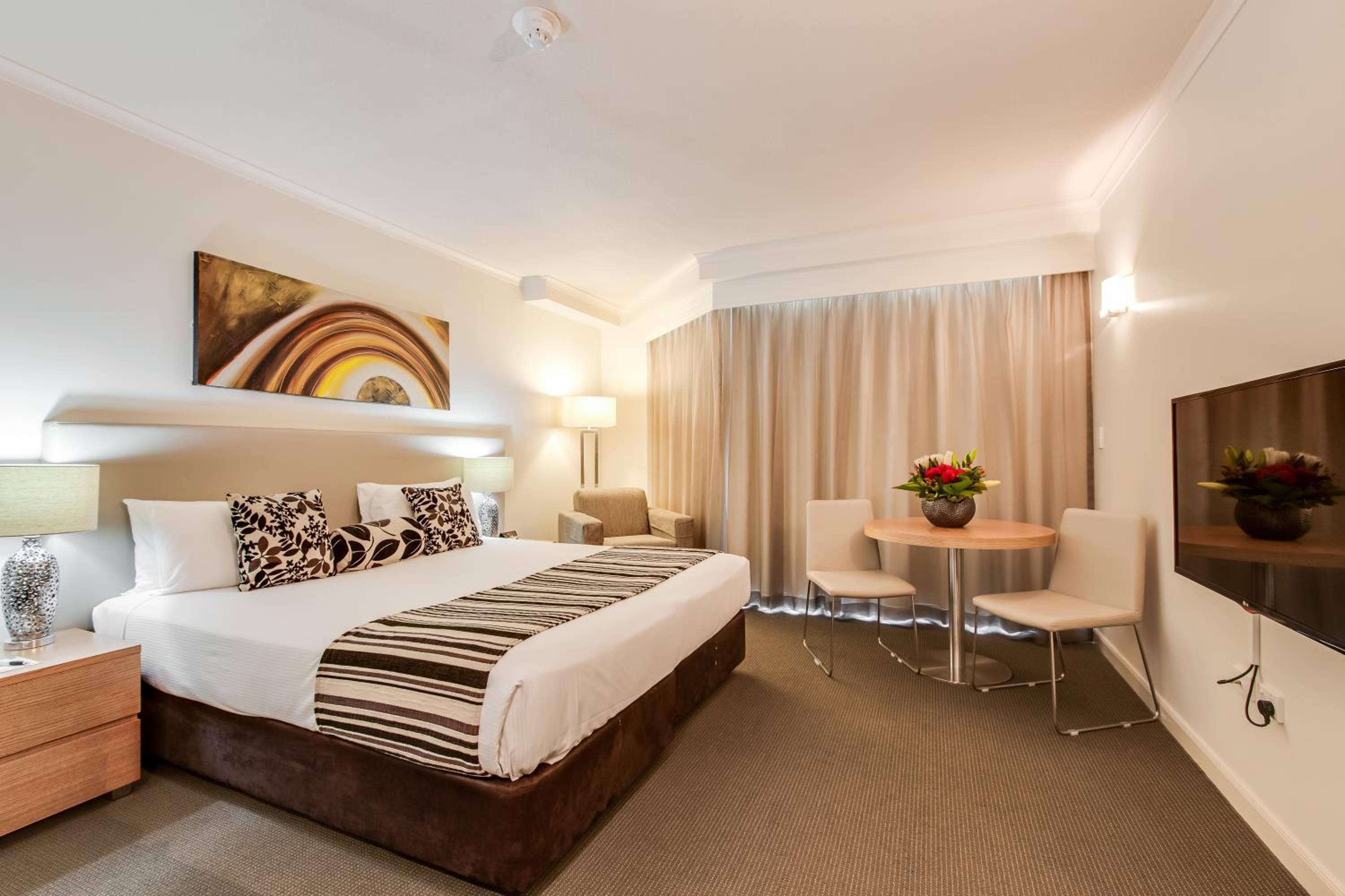 Studio Apartment - Photo 3