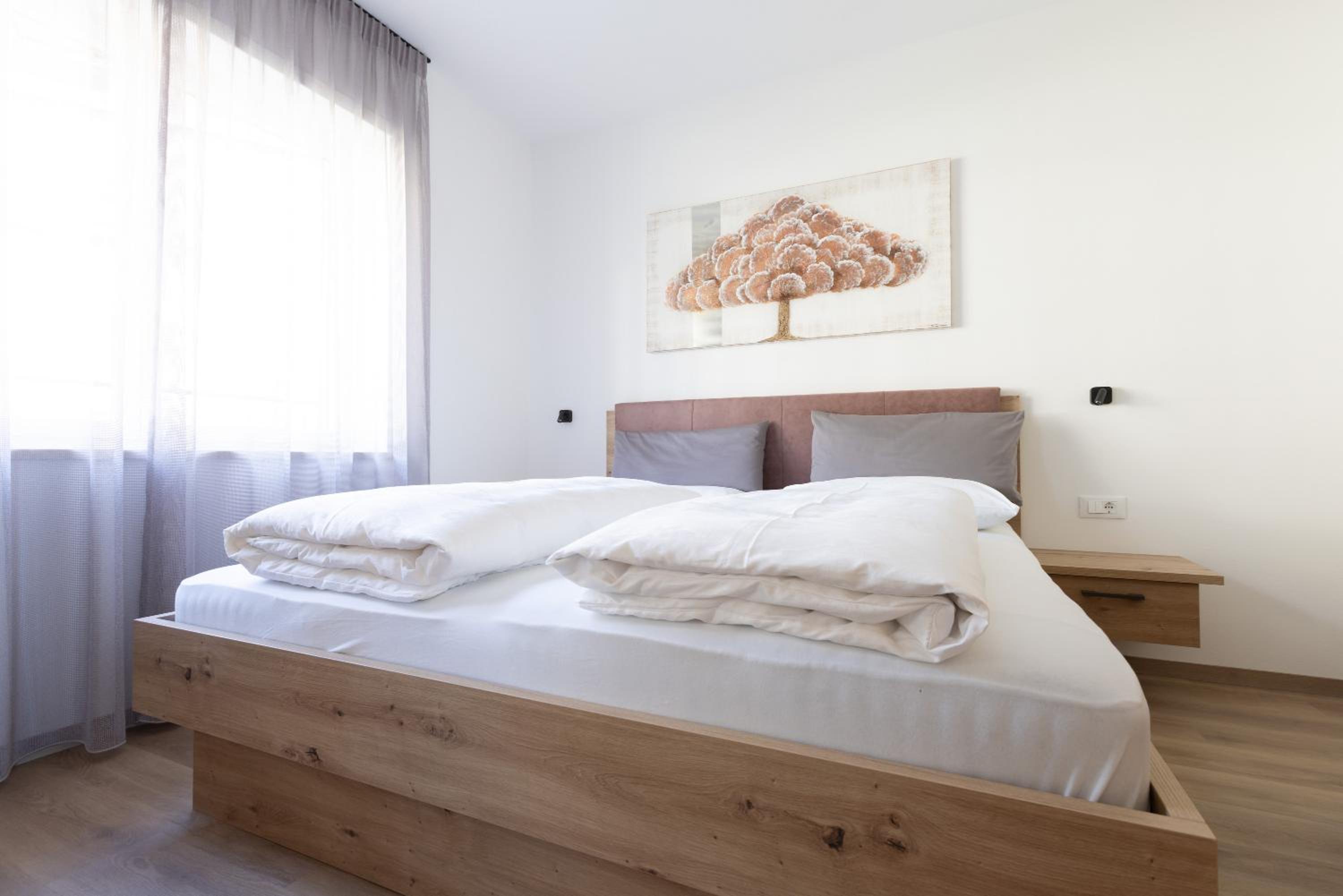 Superior One-Bedroom Apartment With Balcony photo 2