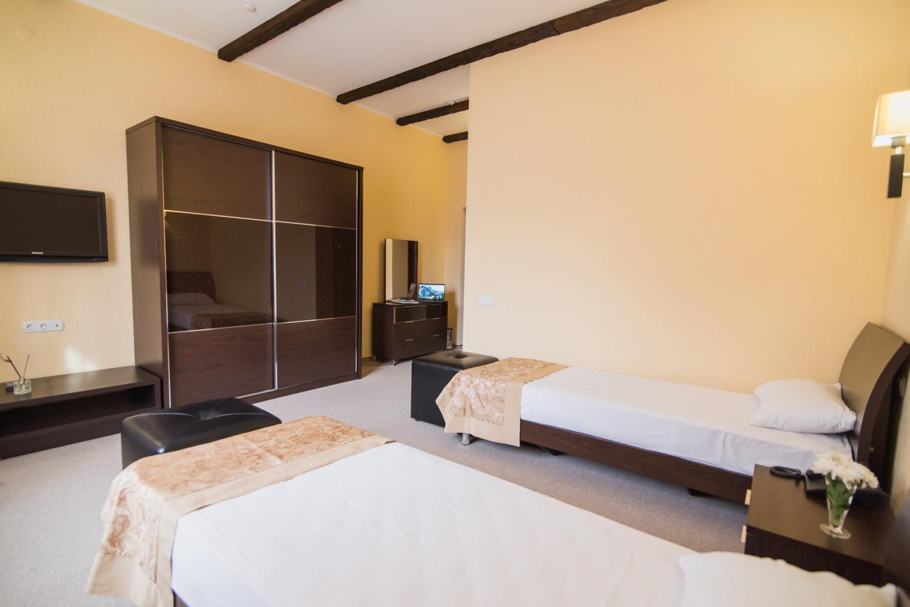 Standard Twin Room photo 3