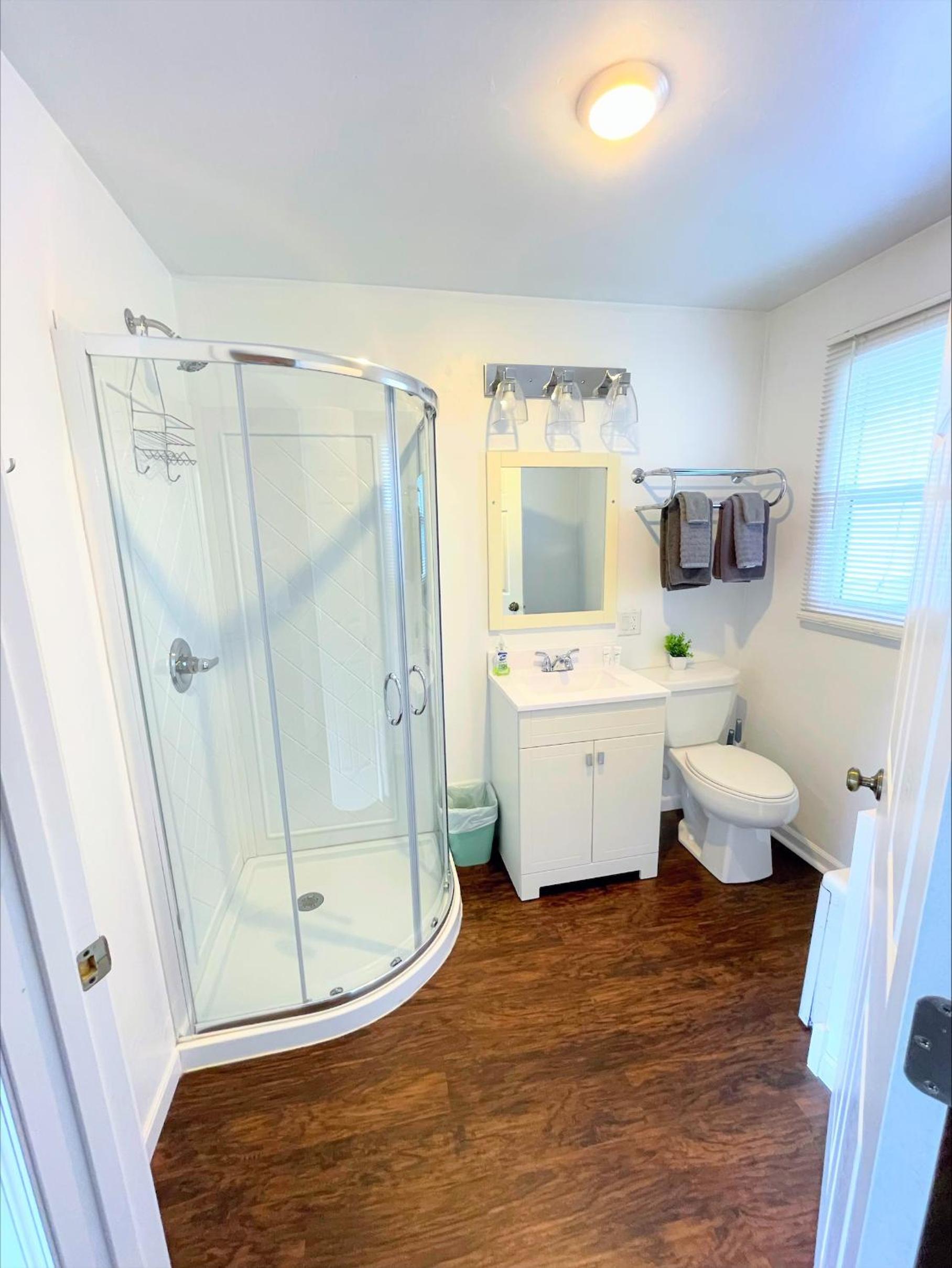 Deluxe Queen Room - Photo 2