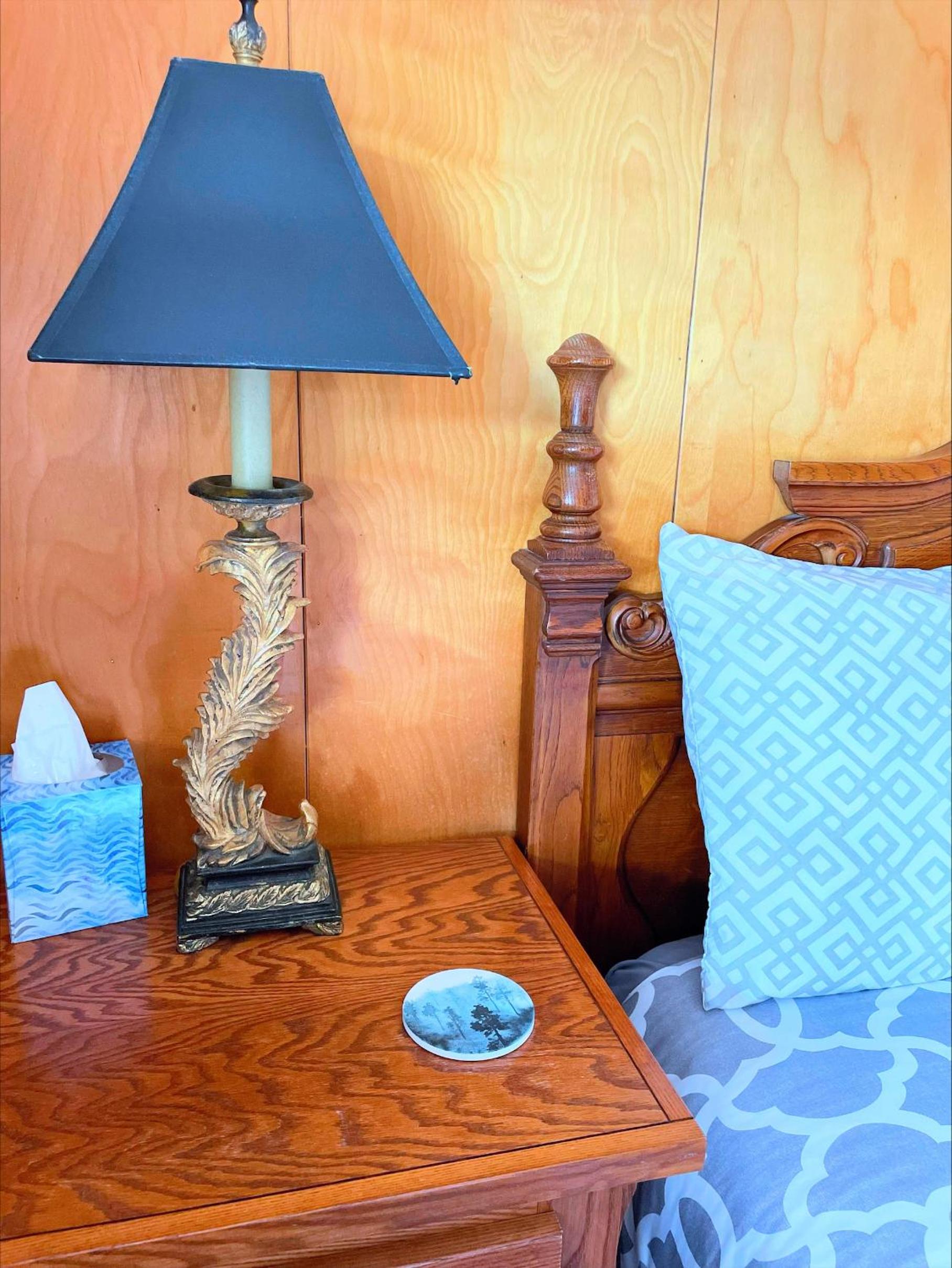 Deluxe Queen Room - Photo 7