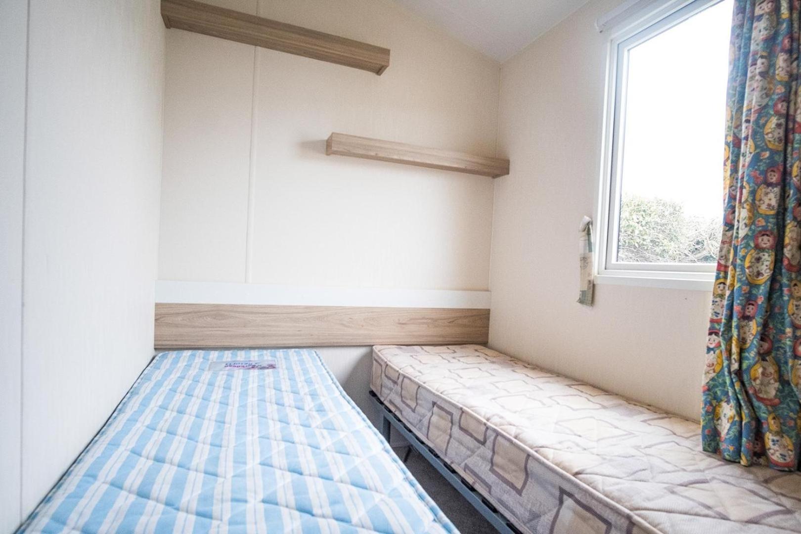 Mobile Home photo 1