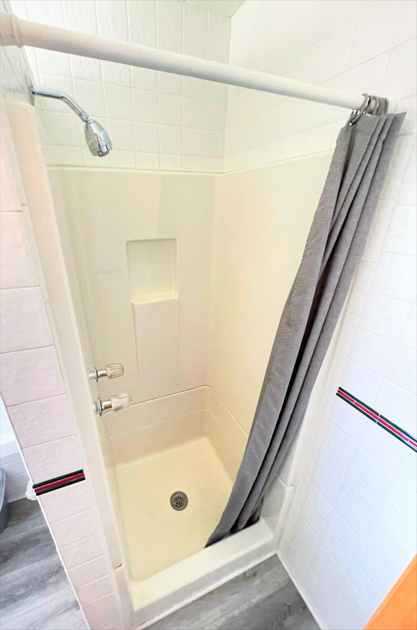 Deluxe Double or Twin Room - Photo 3