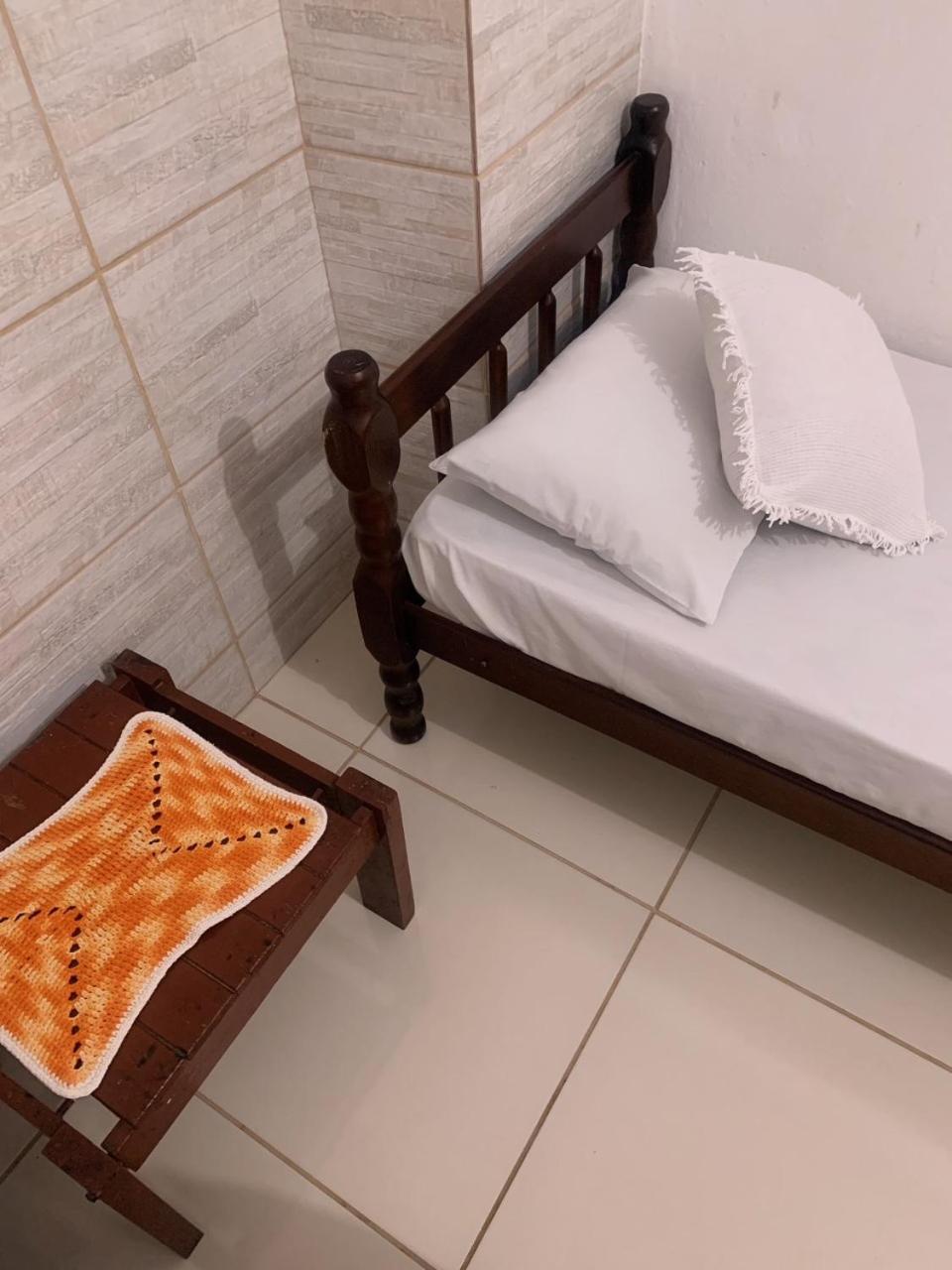 Economy Twin Room - Photo 5