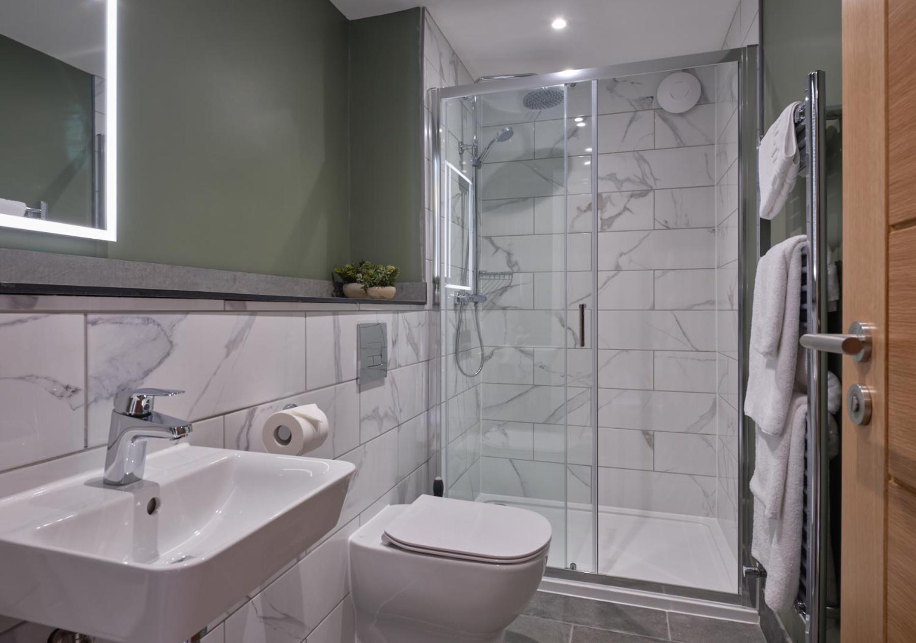 Two Bedroom Meadow Lodge photo 3