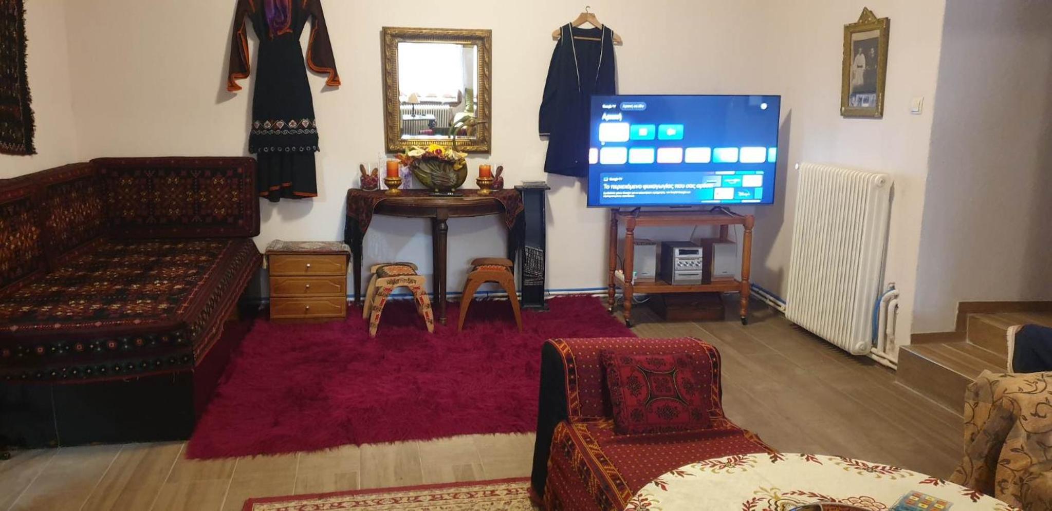 Three-Bedroom Apartment - Photo 8