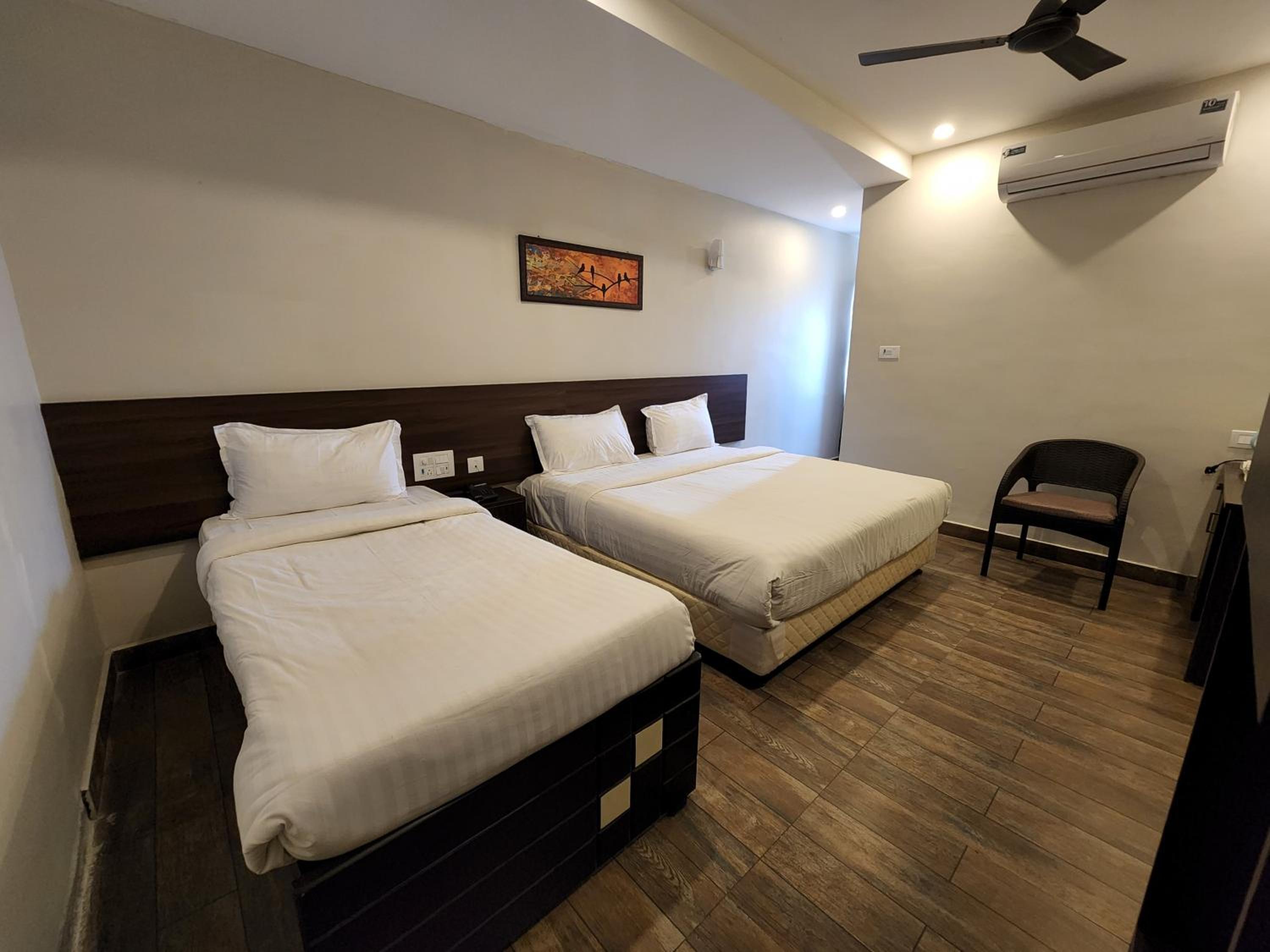 Deluxe Triple Room - Photo 2