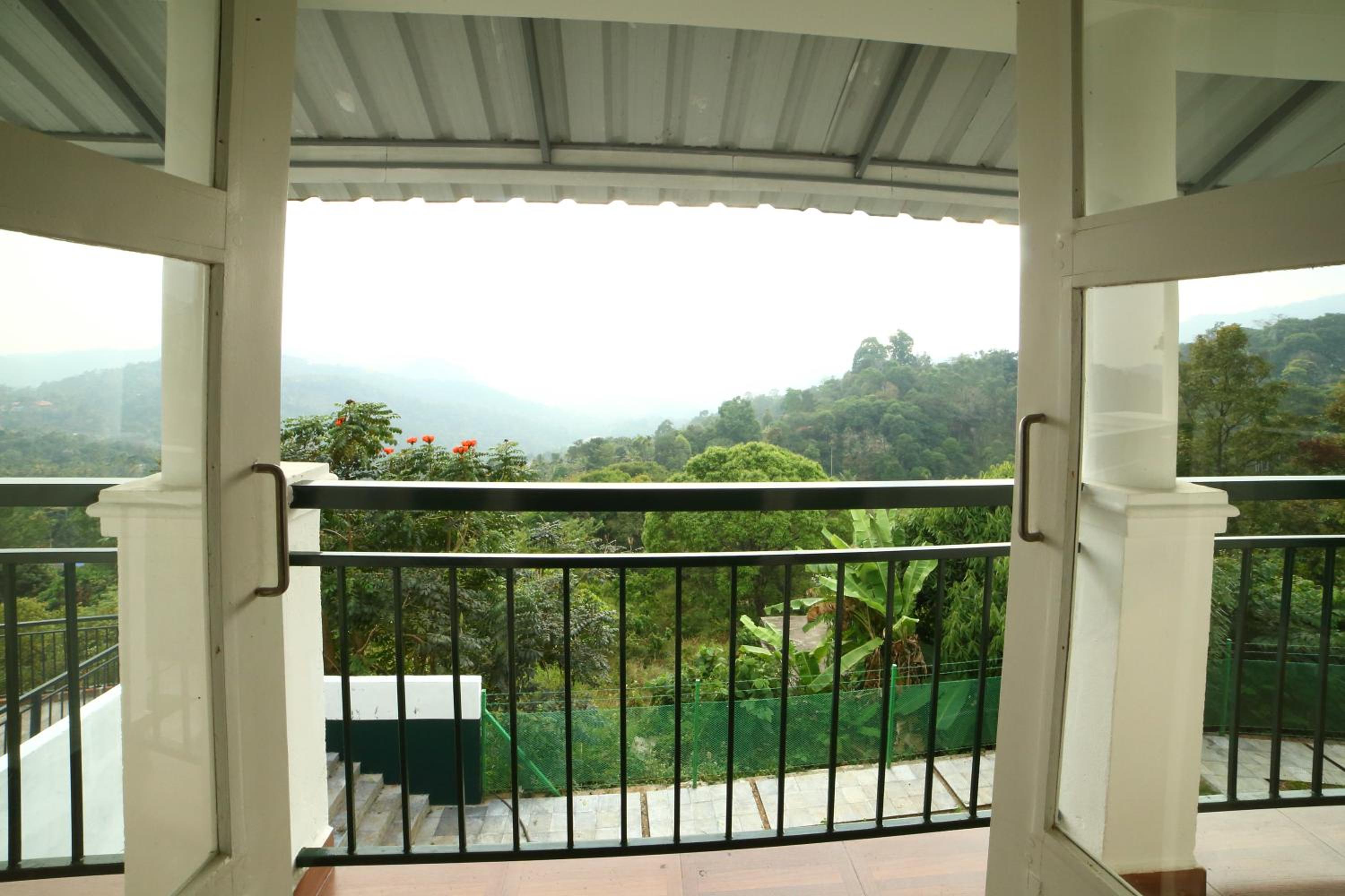 Honeymoon Cottage photo 2