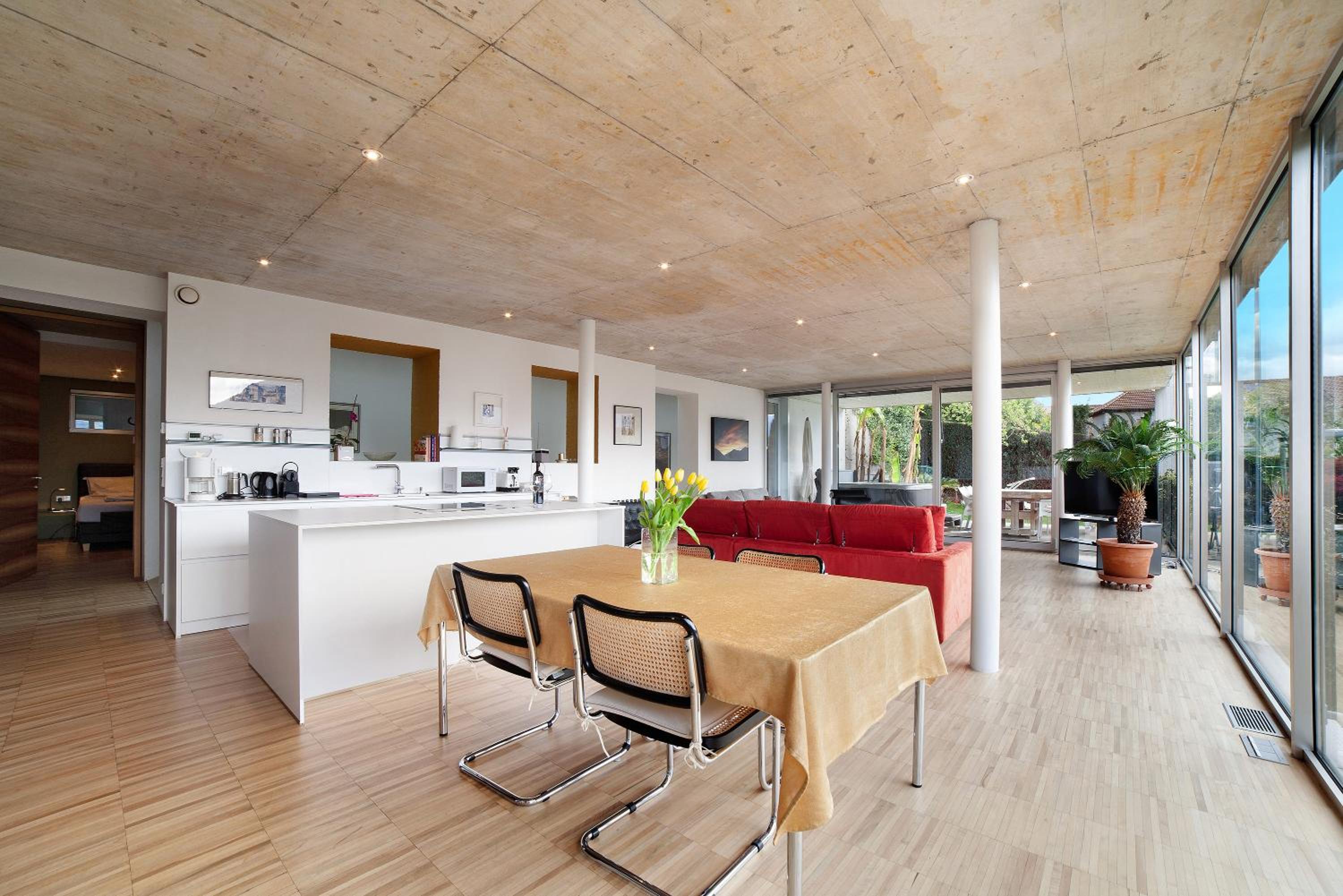 Two-Bedroom Deluxe Apartment with Garden View