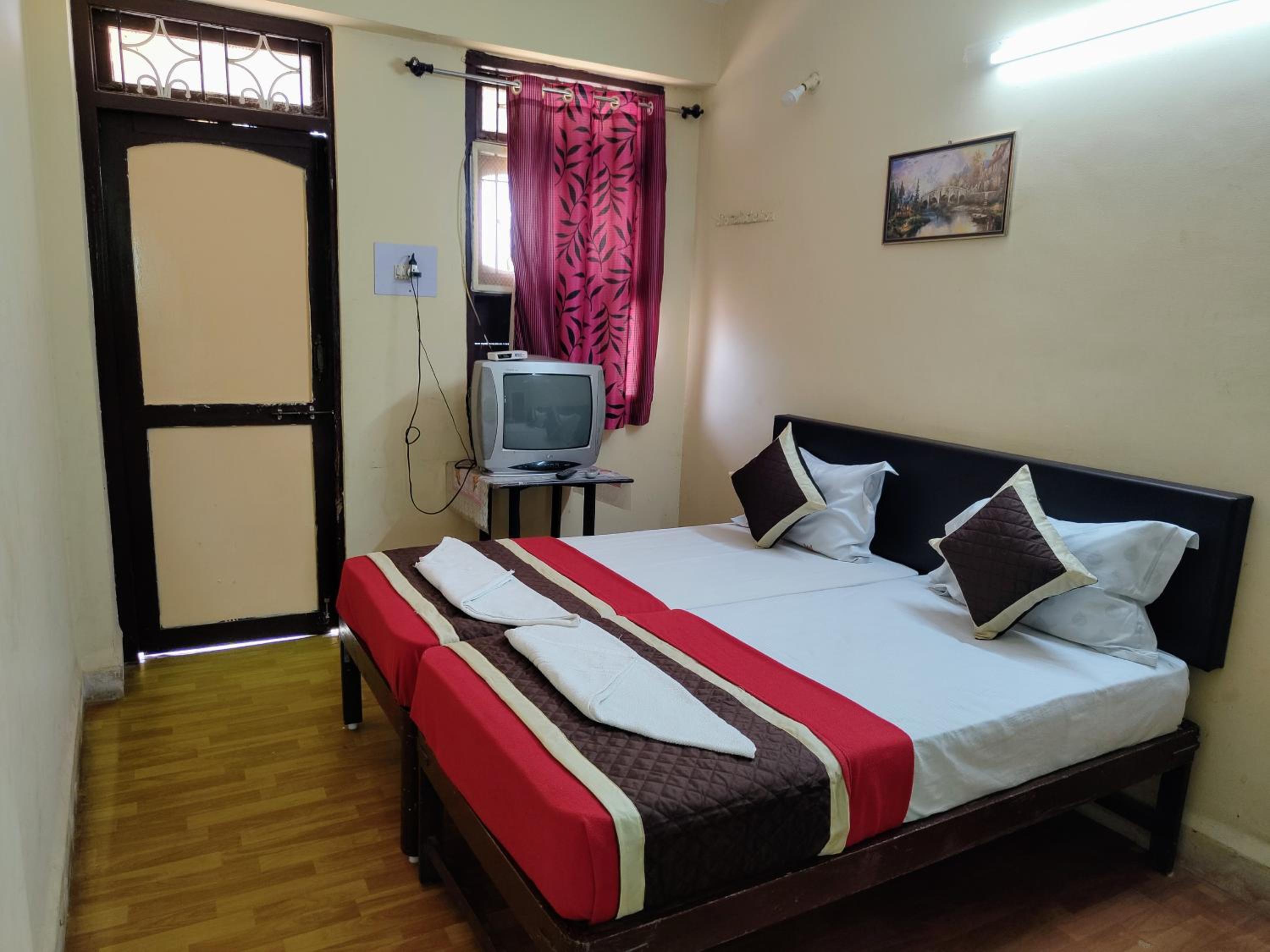 Deluxe Double or Twin Room with Balcony